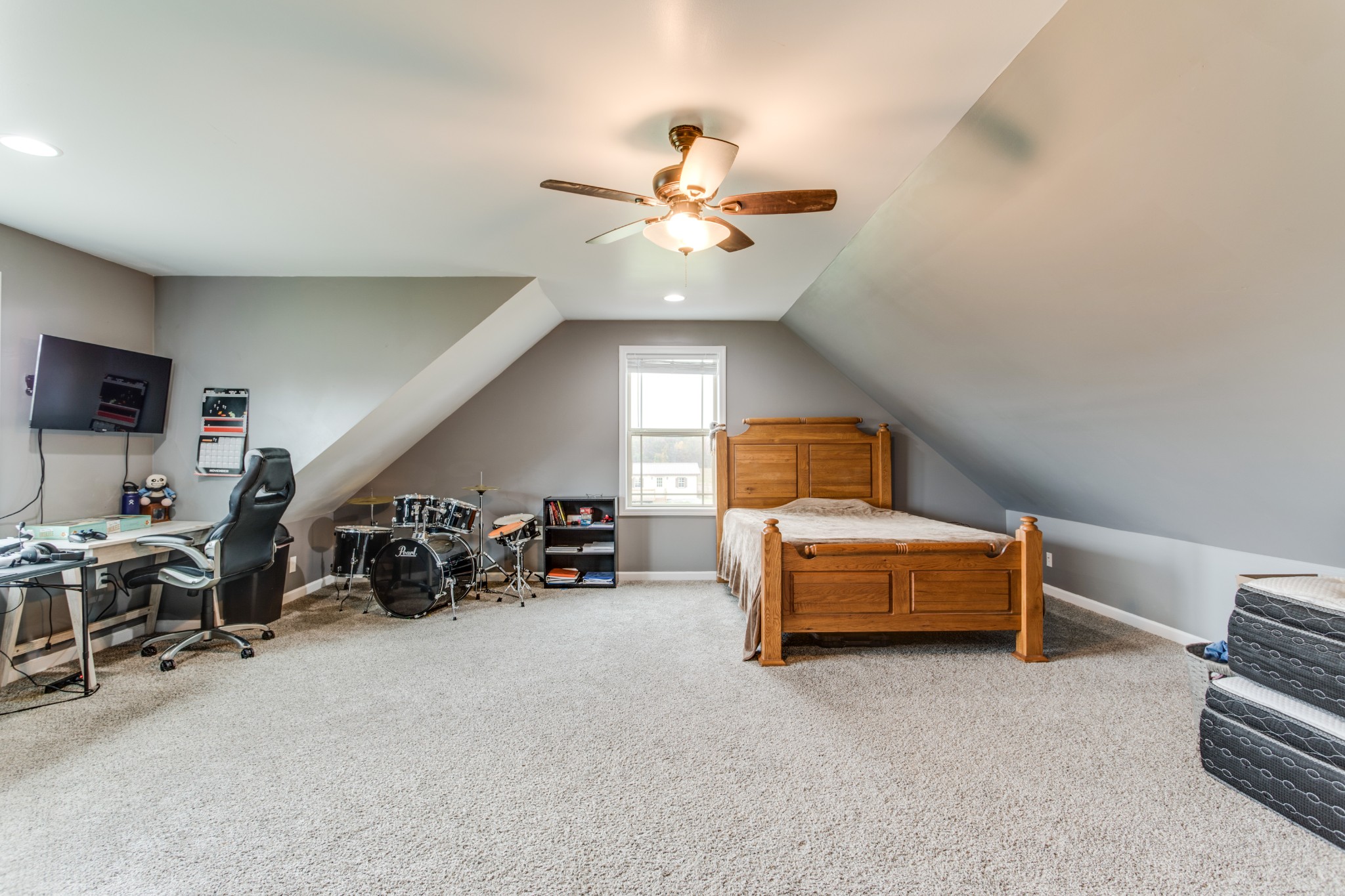 8566 Fredonia Rd