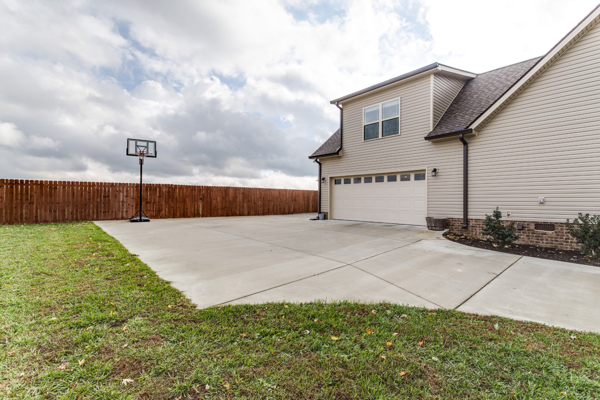 8566 Fredonia Rd