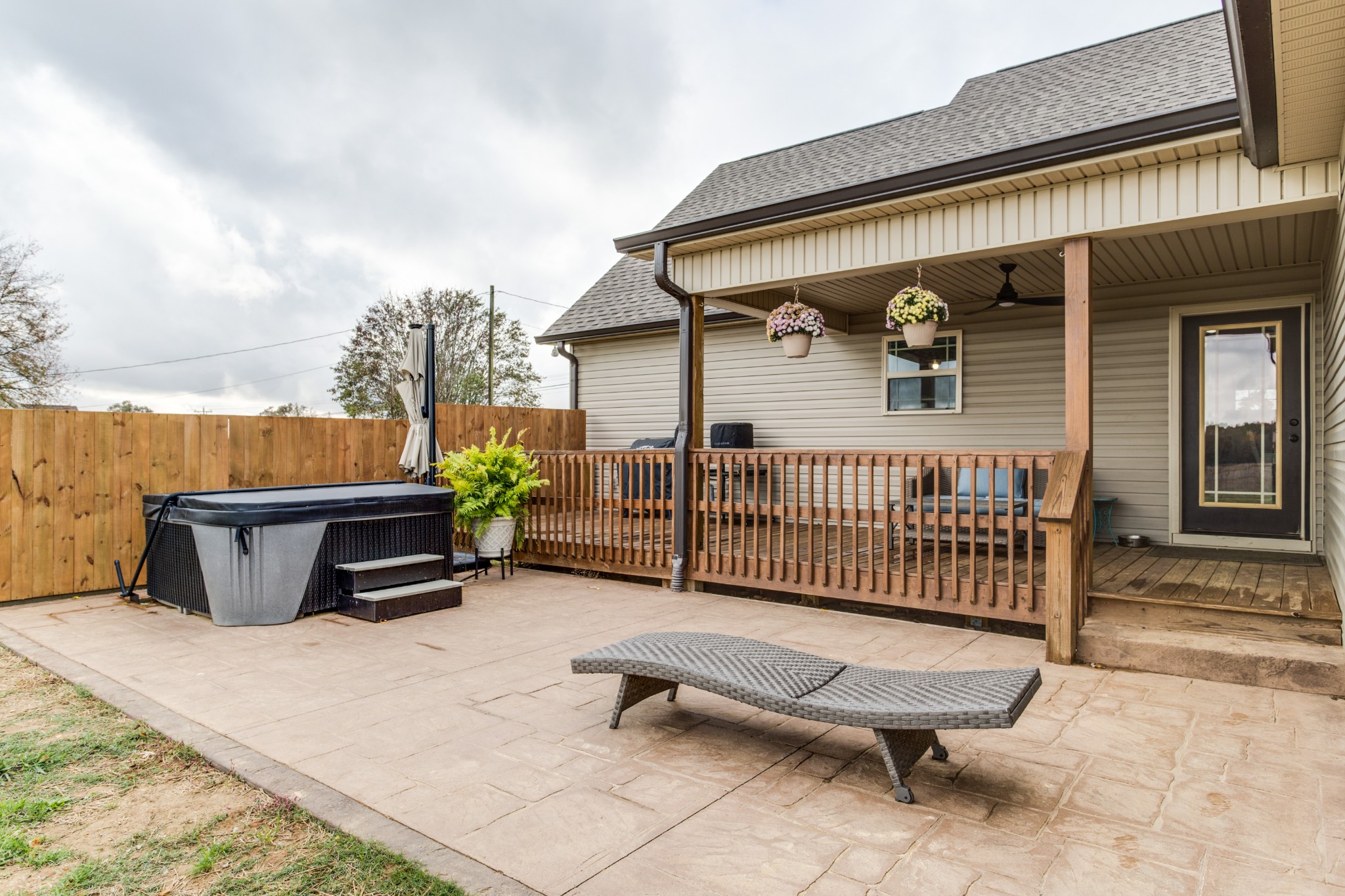 8566 Fredonia Rd