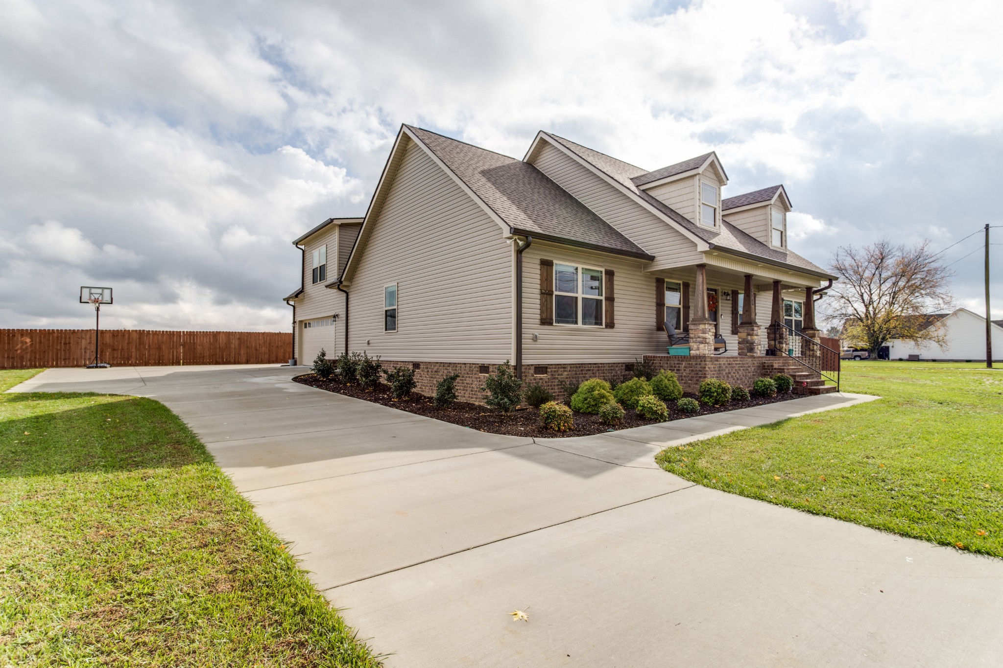 8566 Fredonia Rd