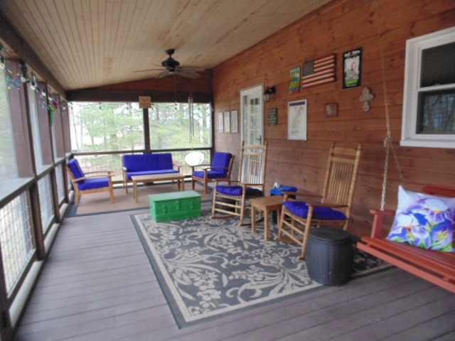 909 N Bluff Cir