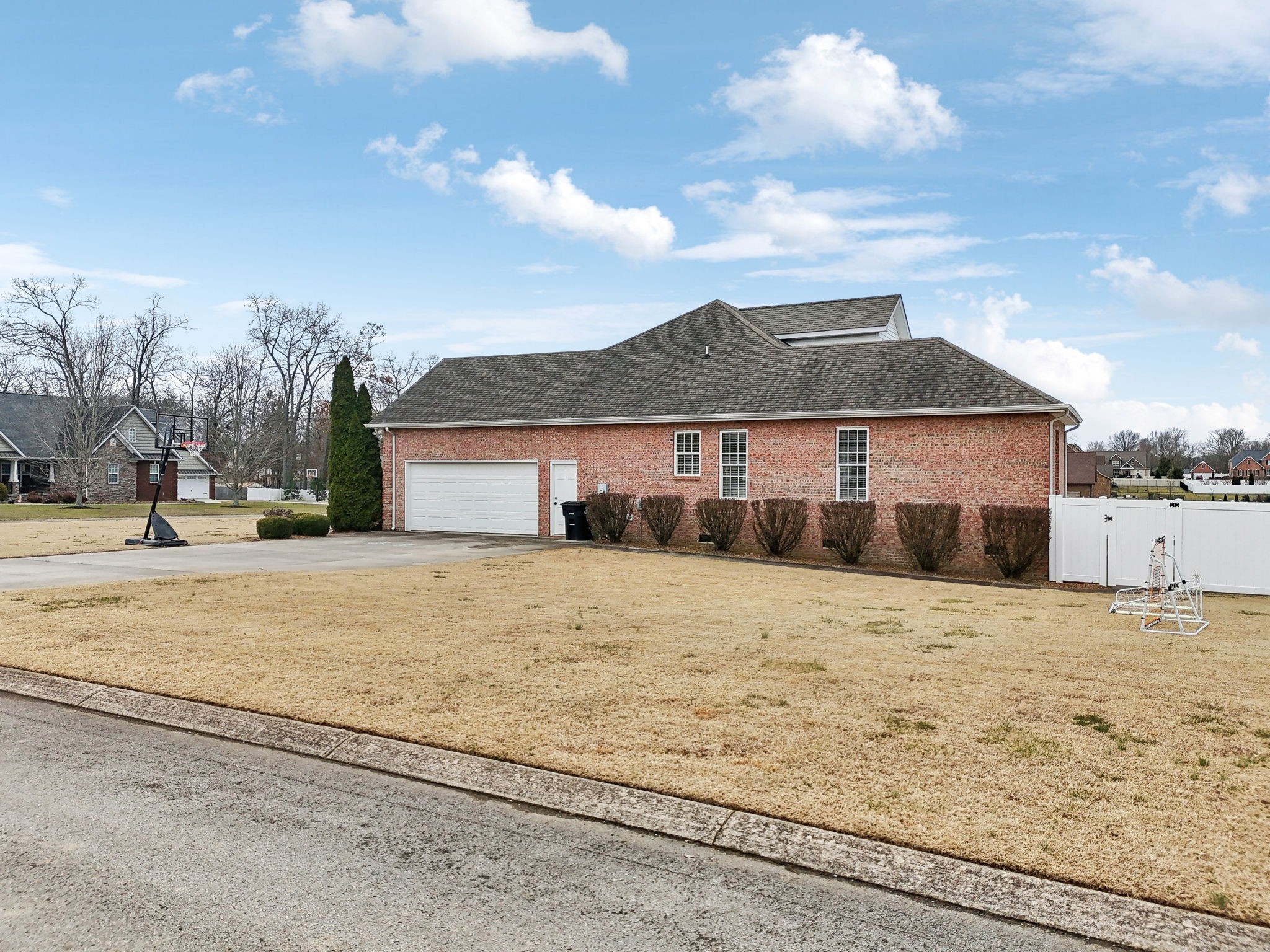 302 Settlers Trce