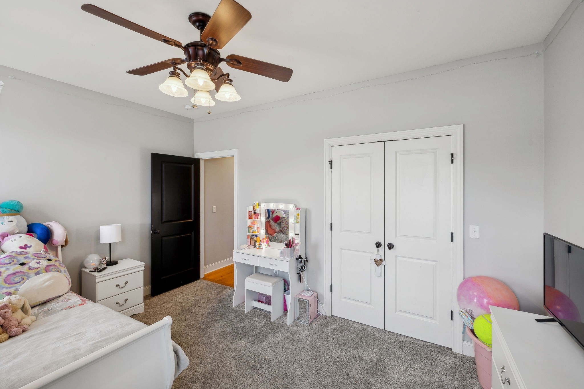 302 Settlers Trce