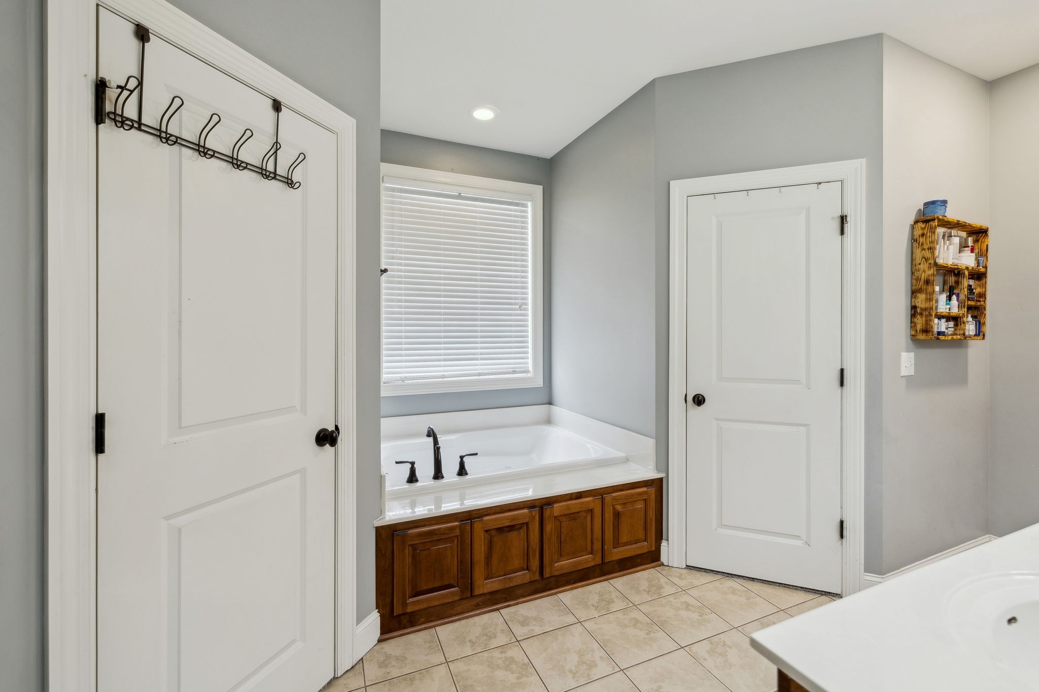 302 Settlers Trce