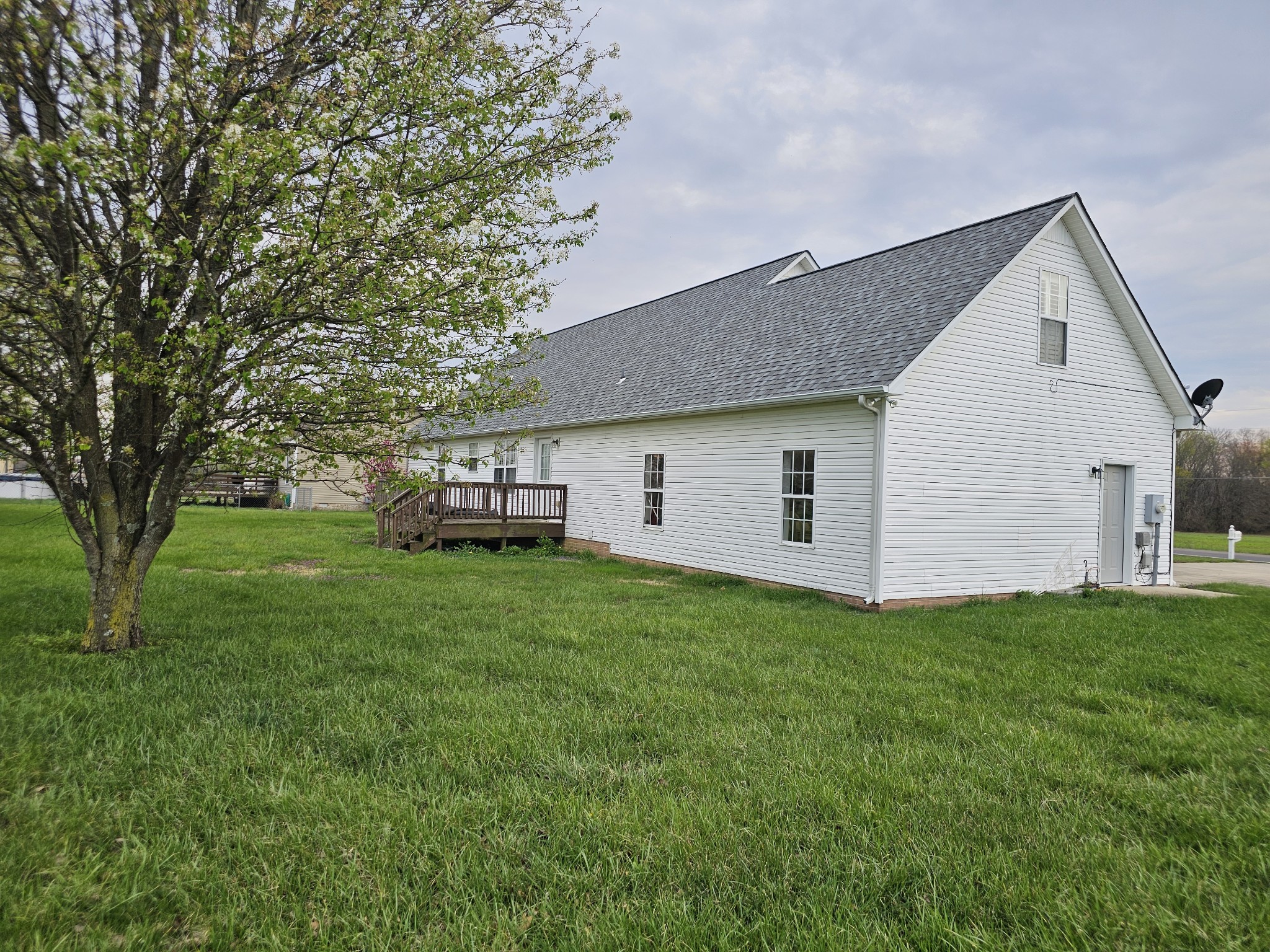 306 Riddle Rd
