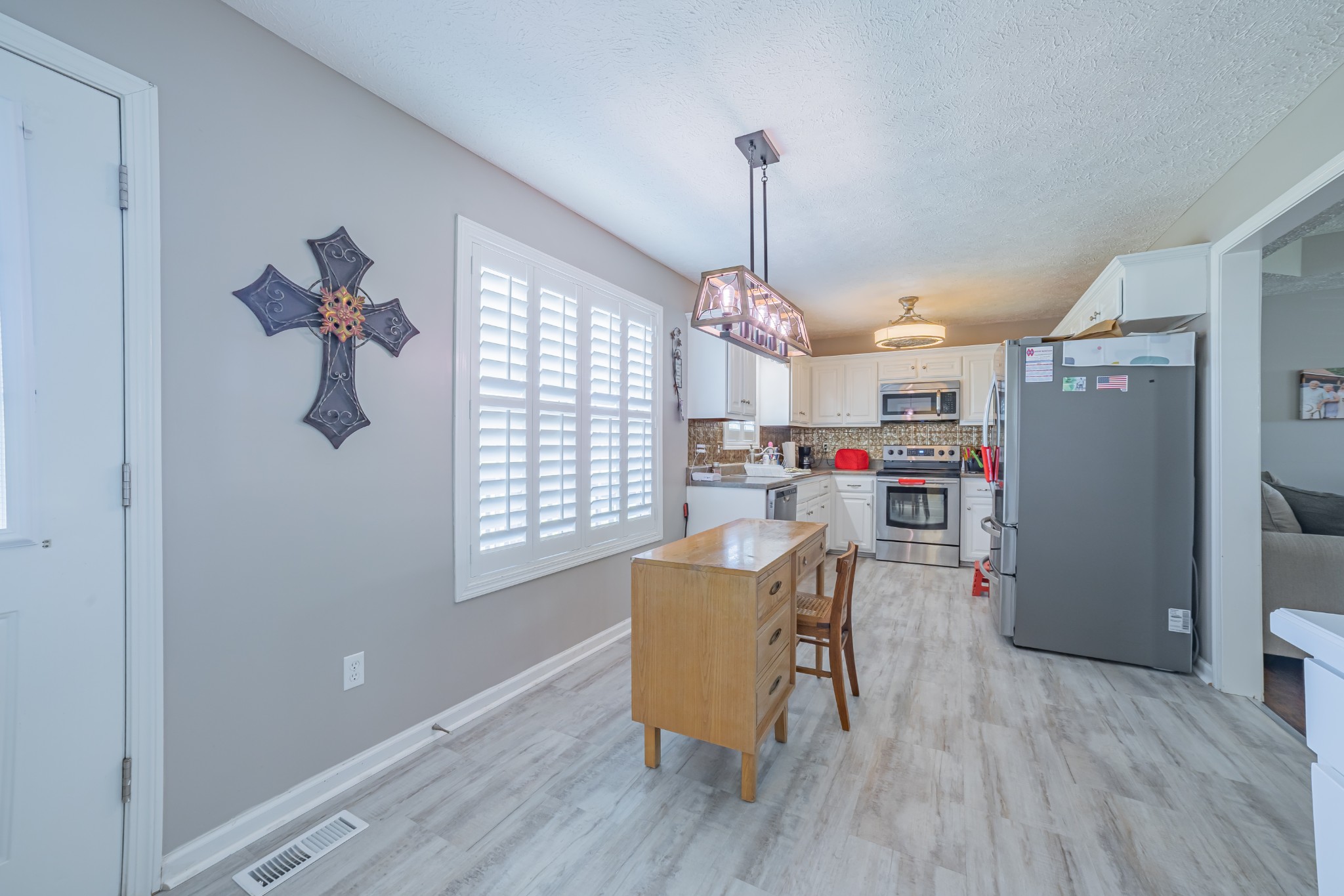 306 Riddle Rd