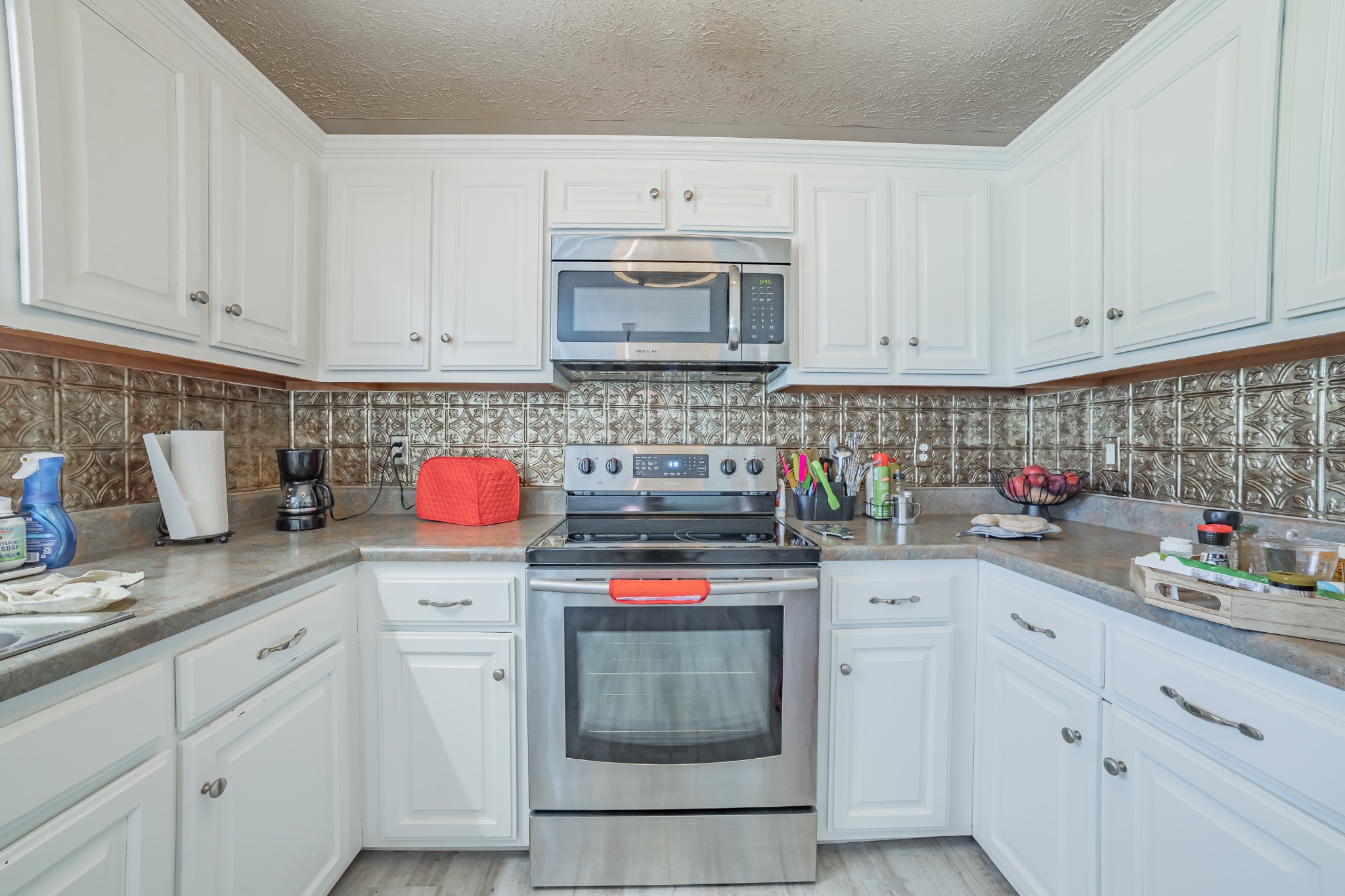 306 Riddle Rd