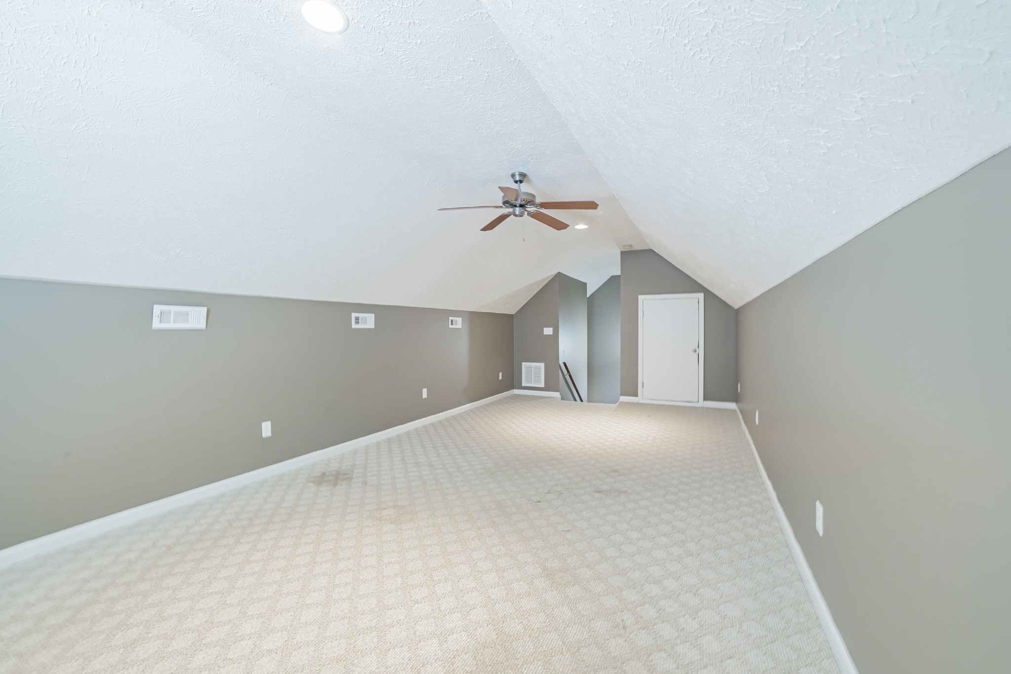 306 Riddle Rd