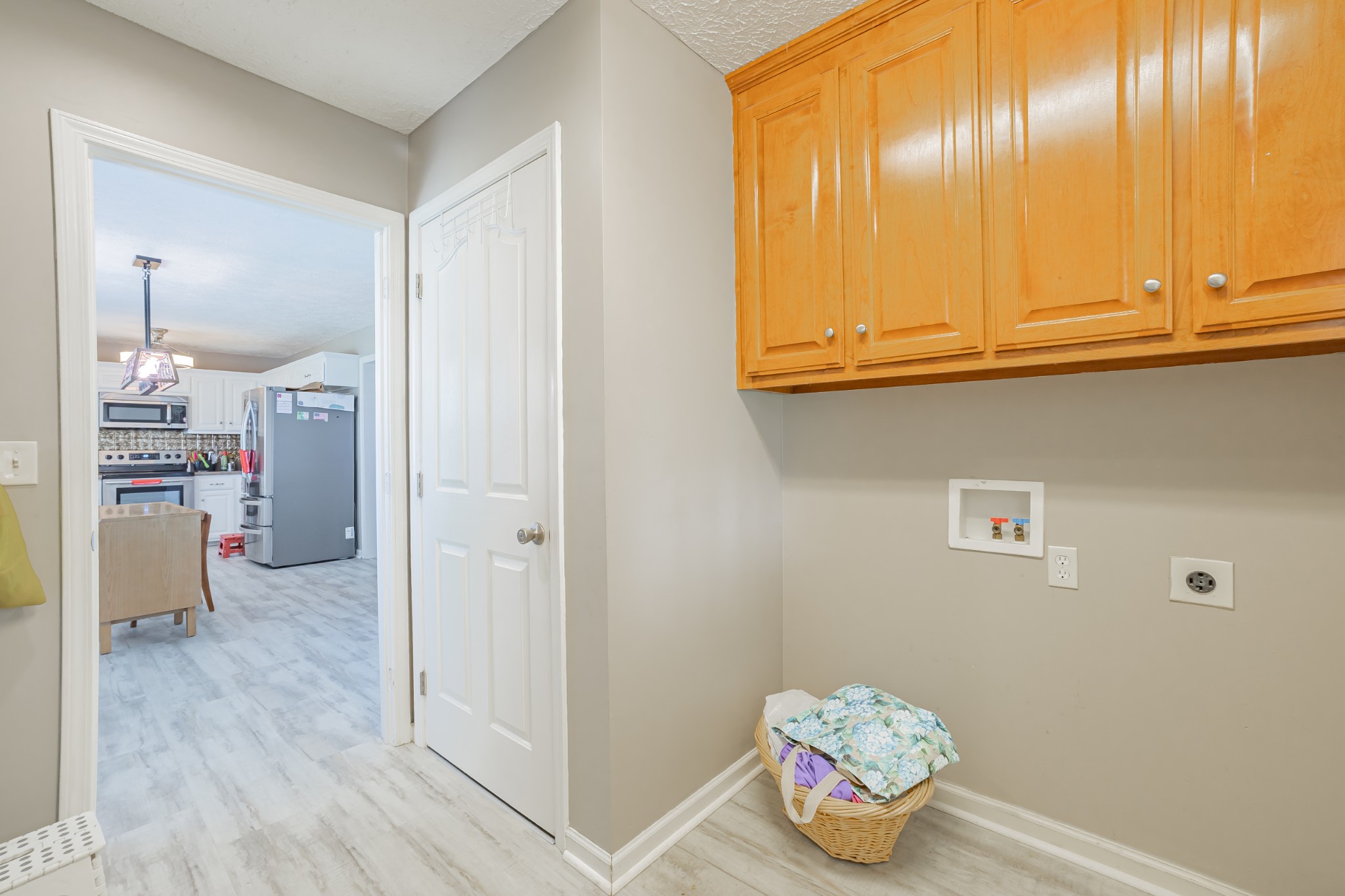 306 Riddle Rd