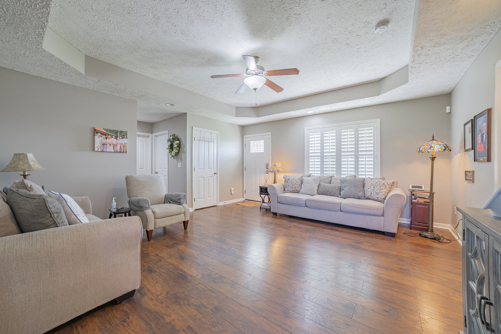 306 Riddle Rd