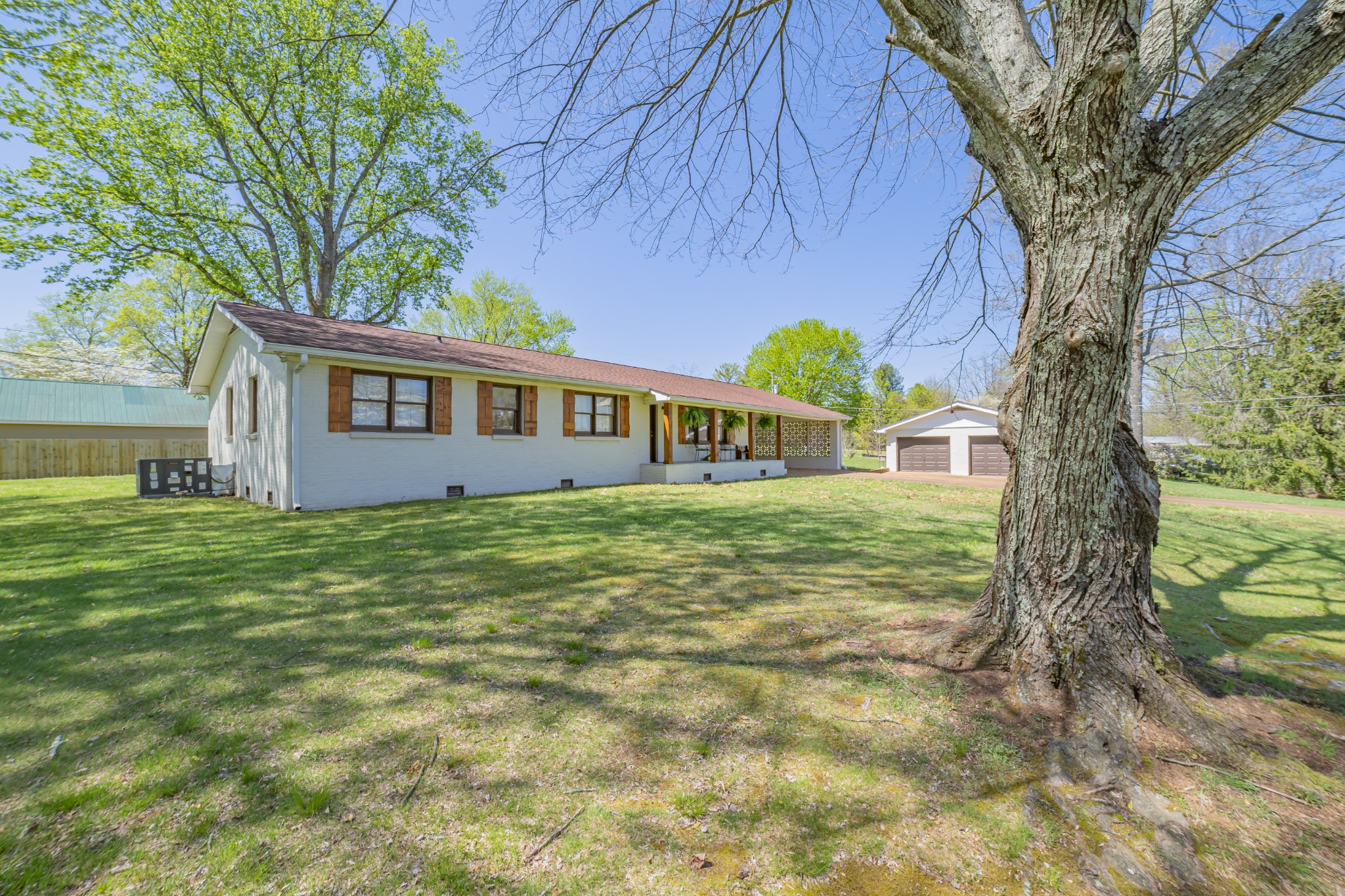 15 N Trussell Rd