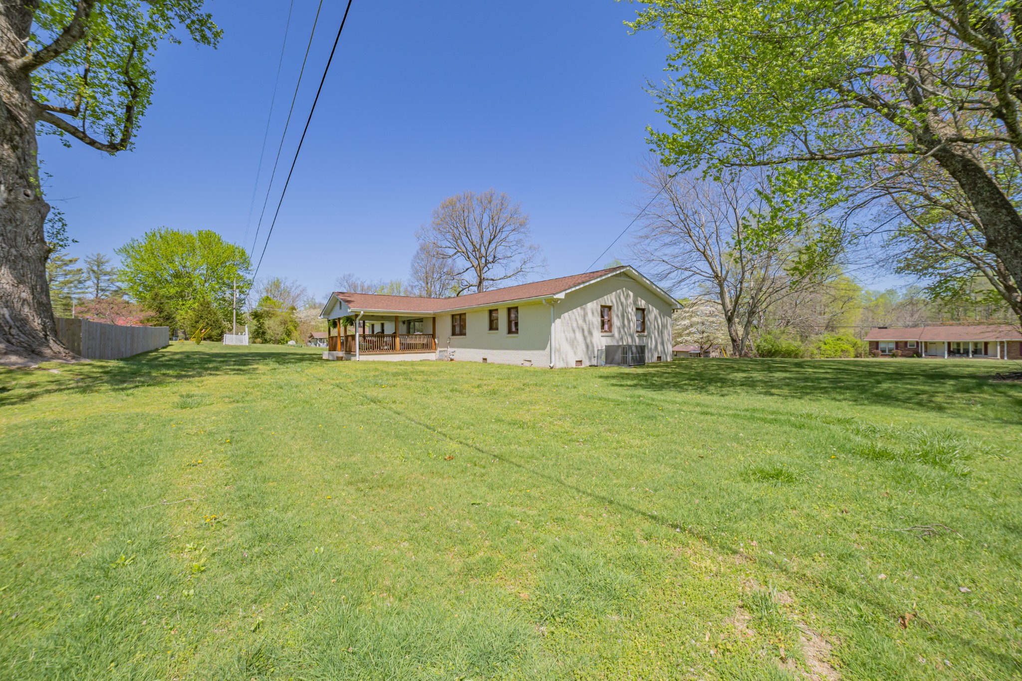 15 N Trussell Rd