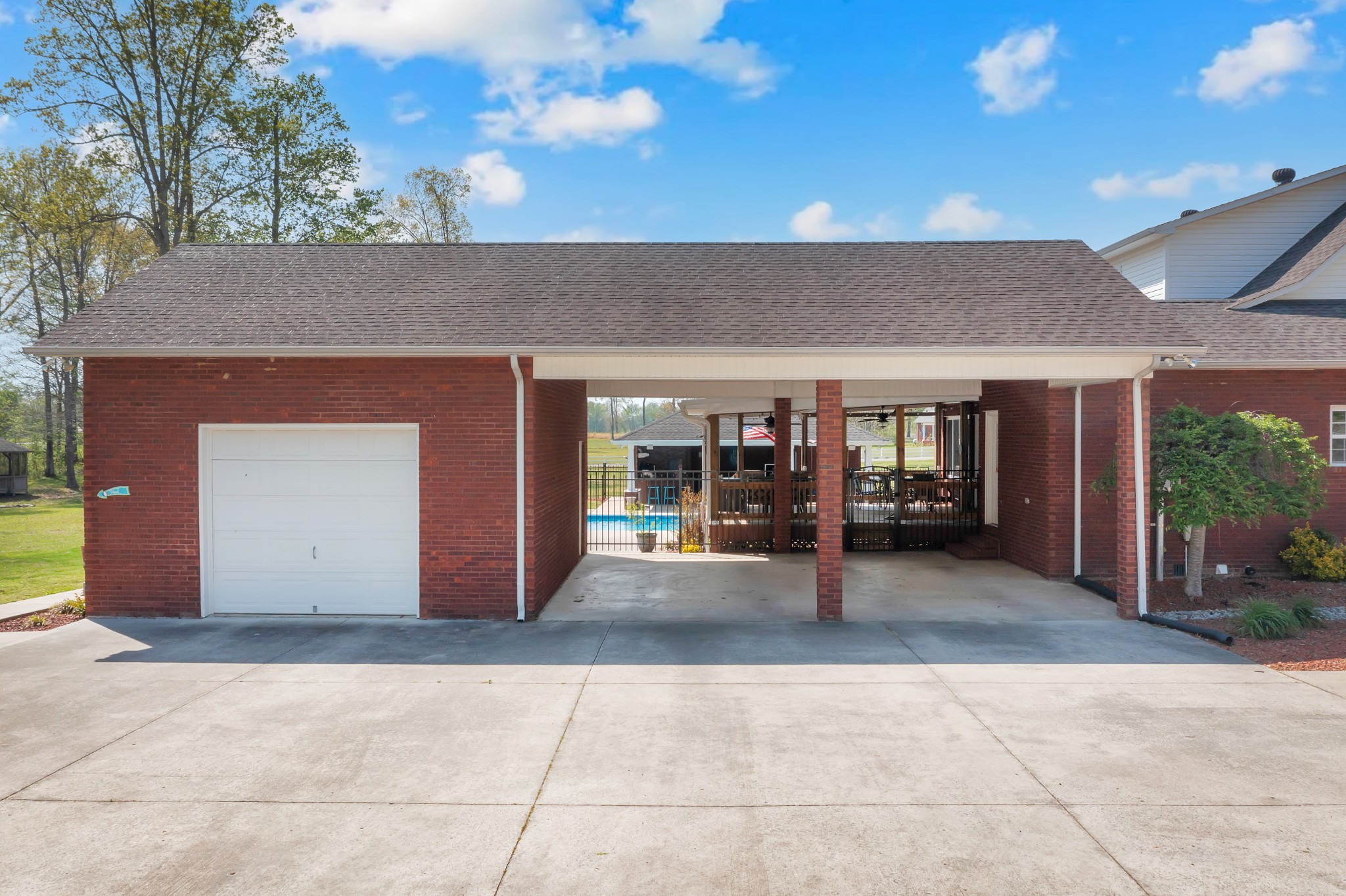 64 Robert E Lee Dr