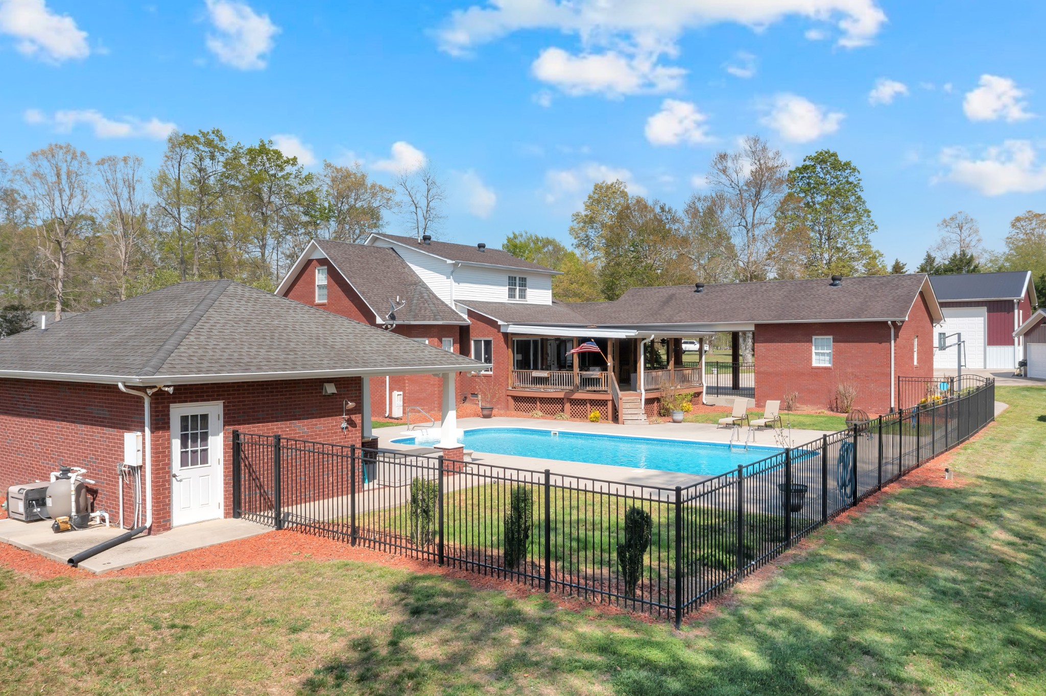 64 Robert E Lee Dr