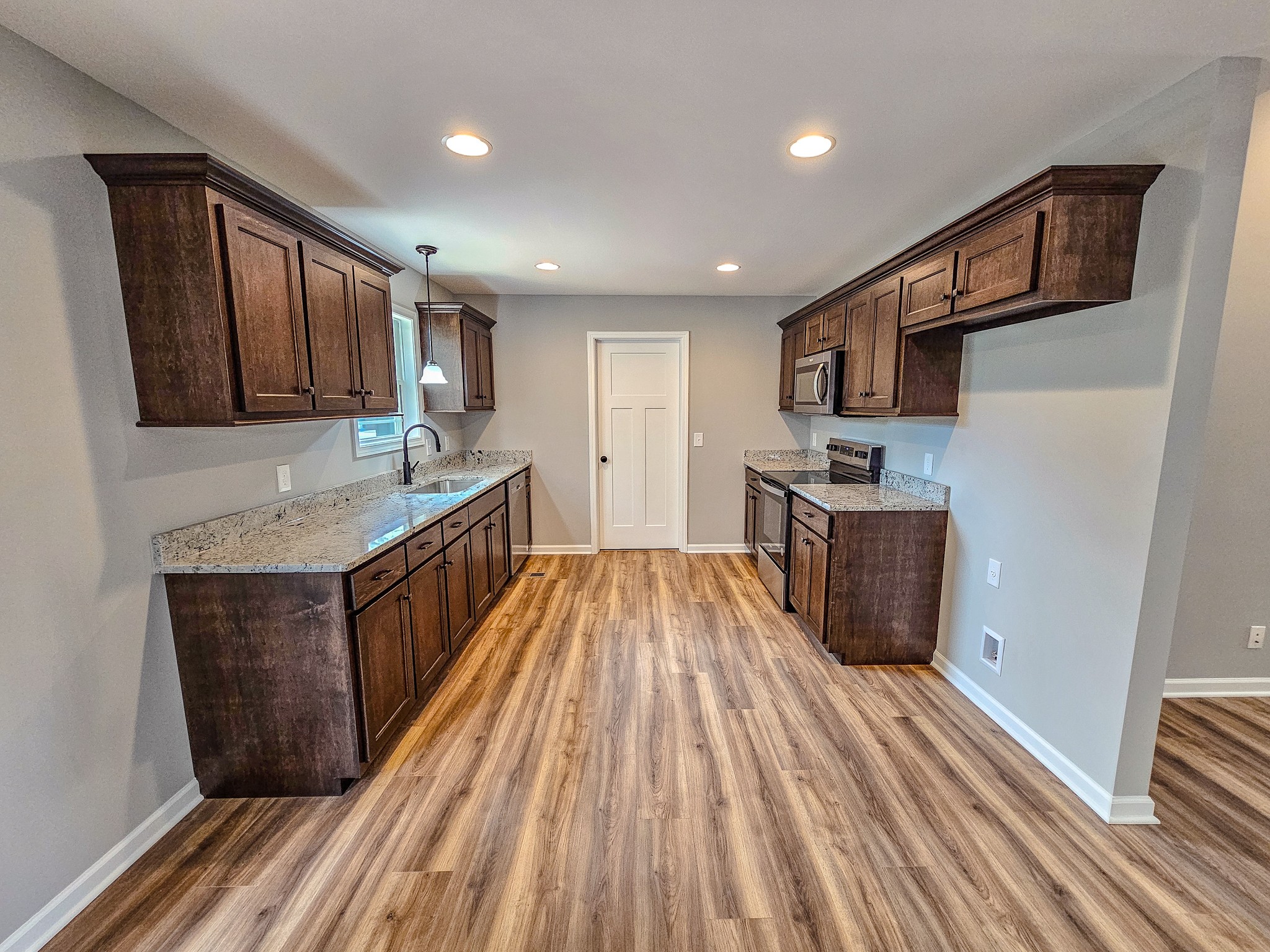 78 Lakeview St