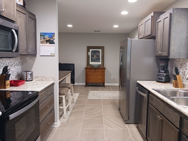 209 Cedar Ln