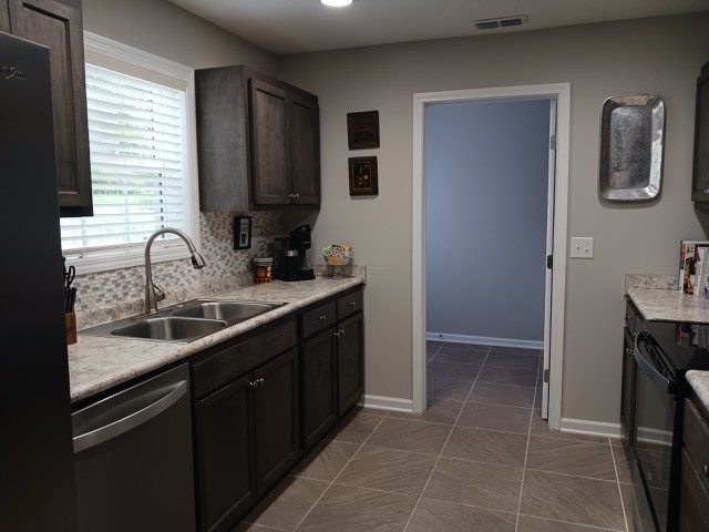 209 Cedar Ln