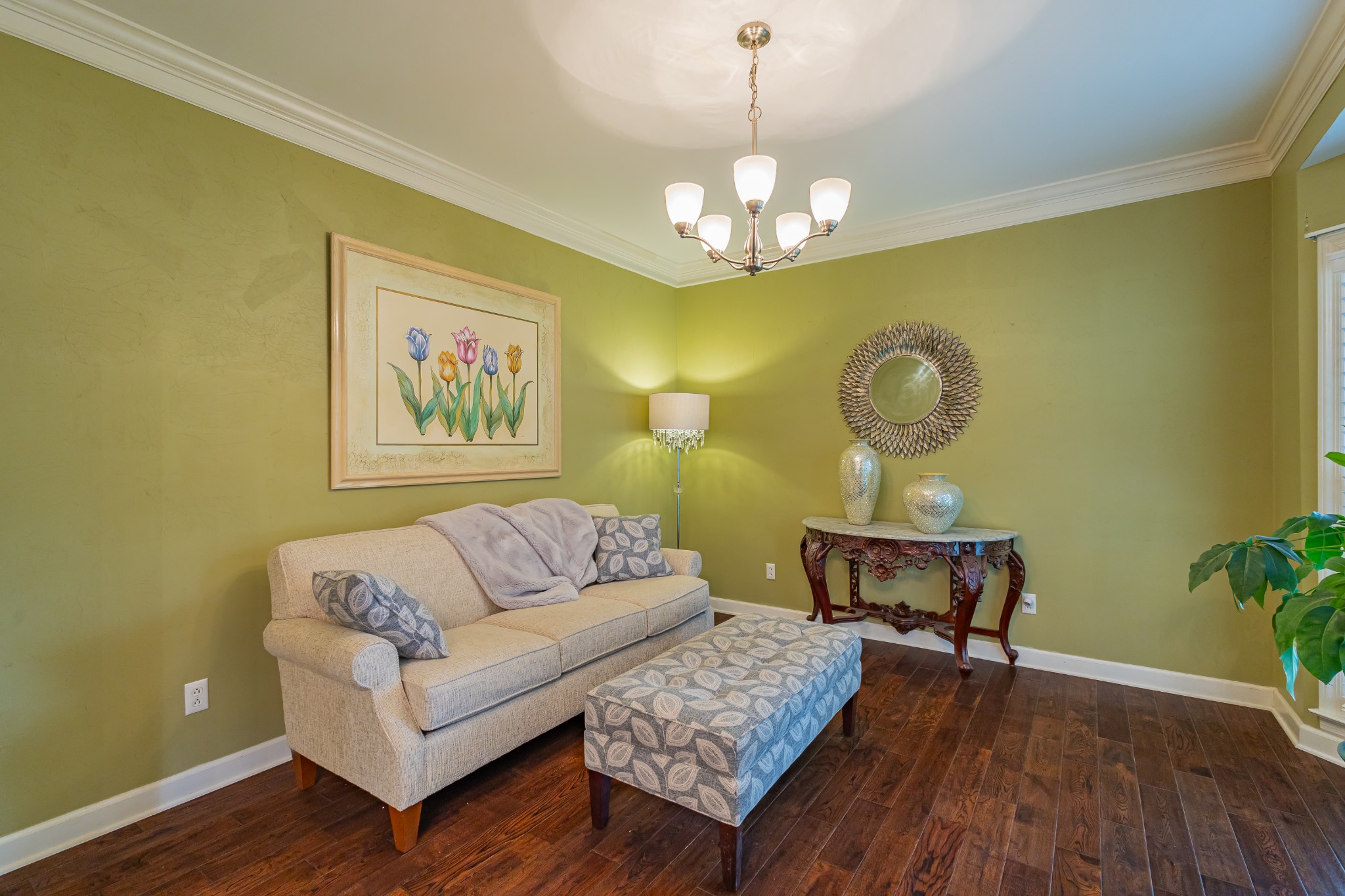 306 Amherst Dr