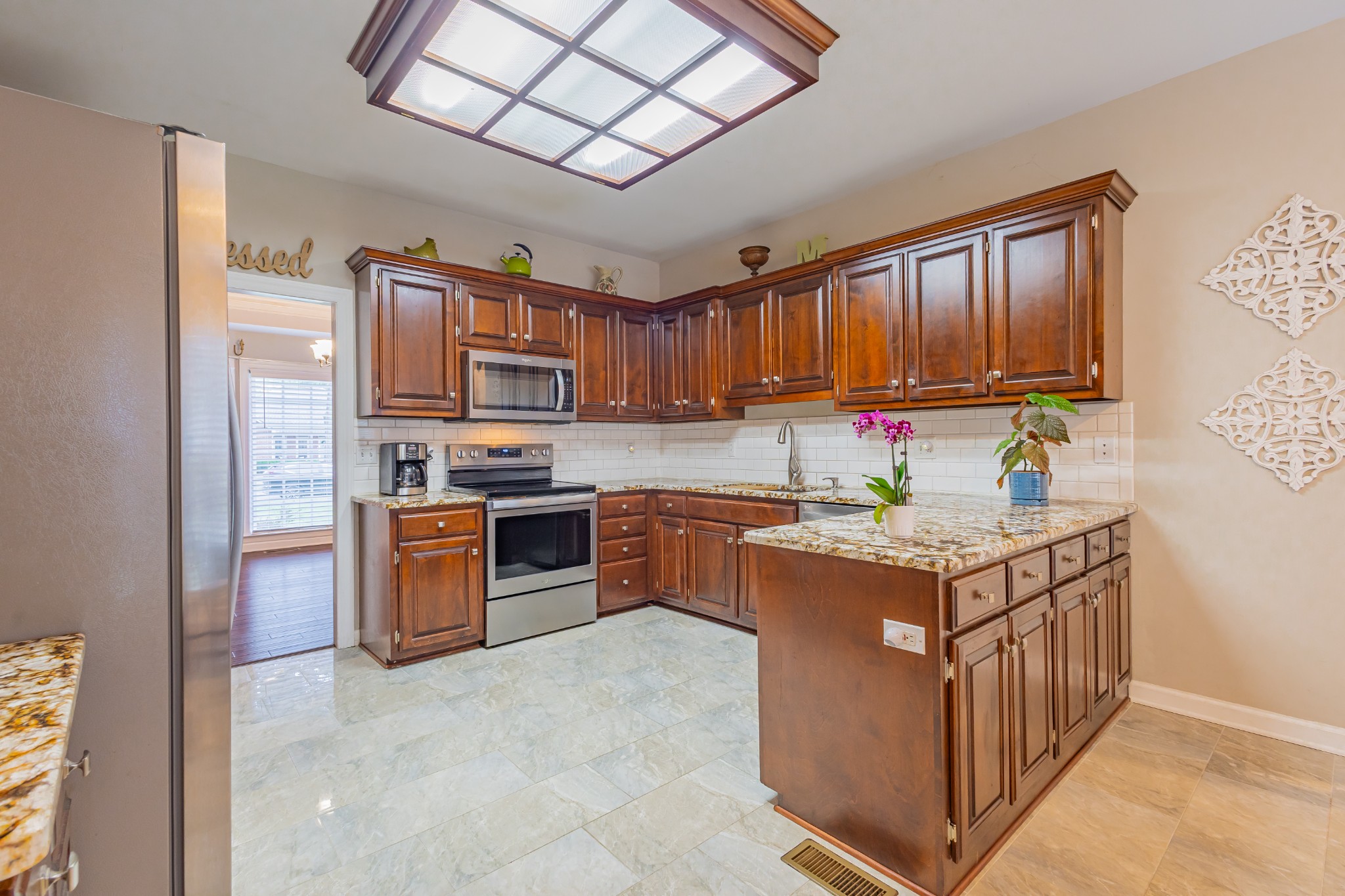 306 Amherst Dr