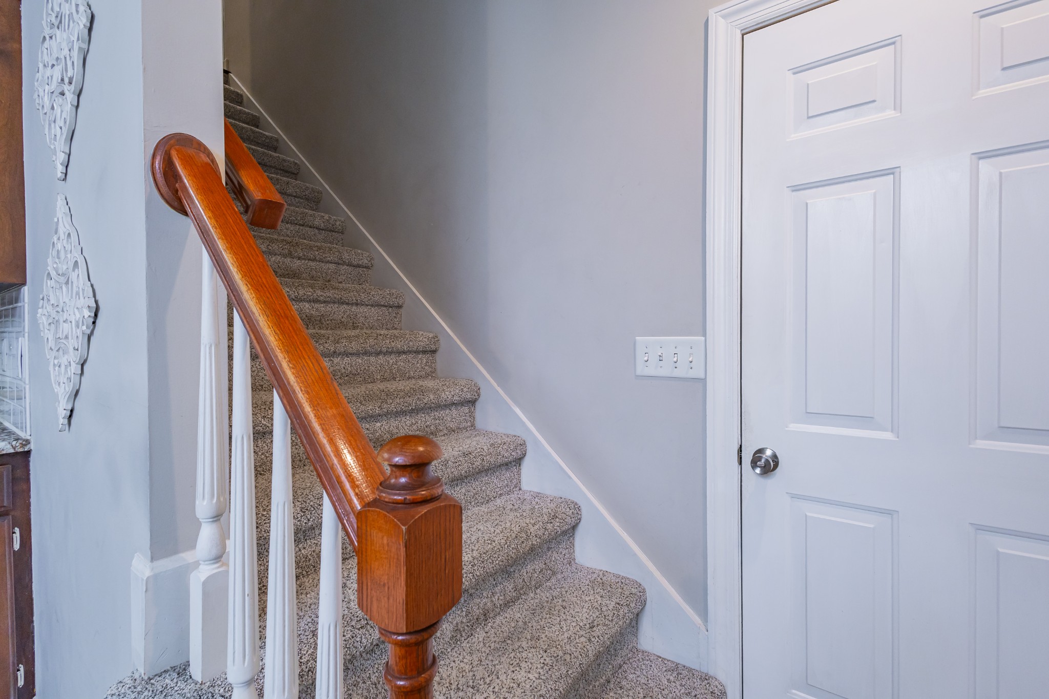306 Amherst Dr