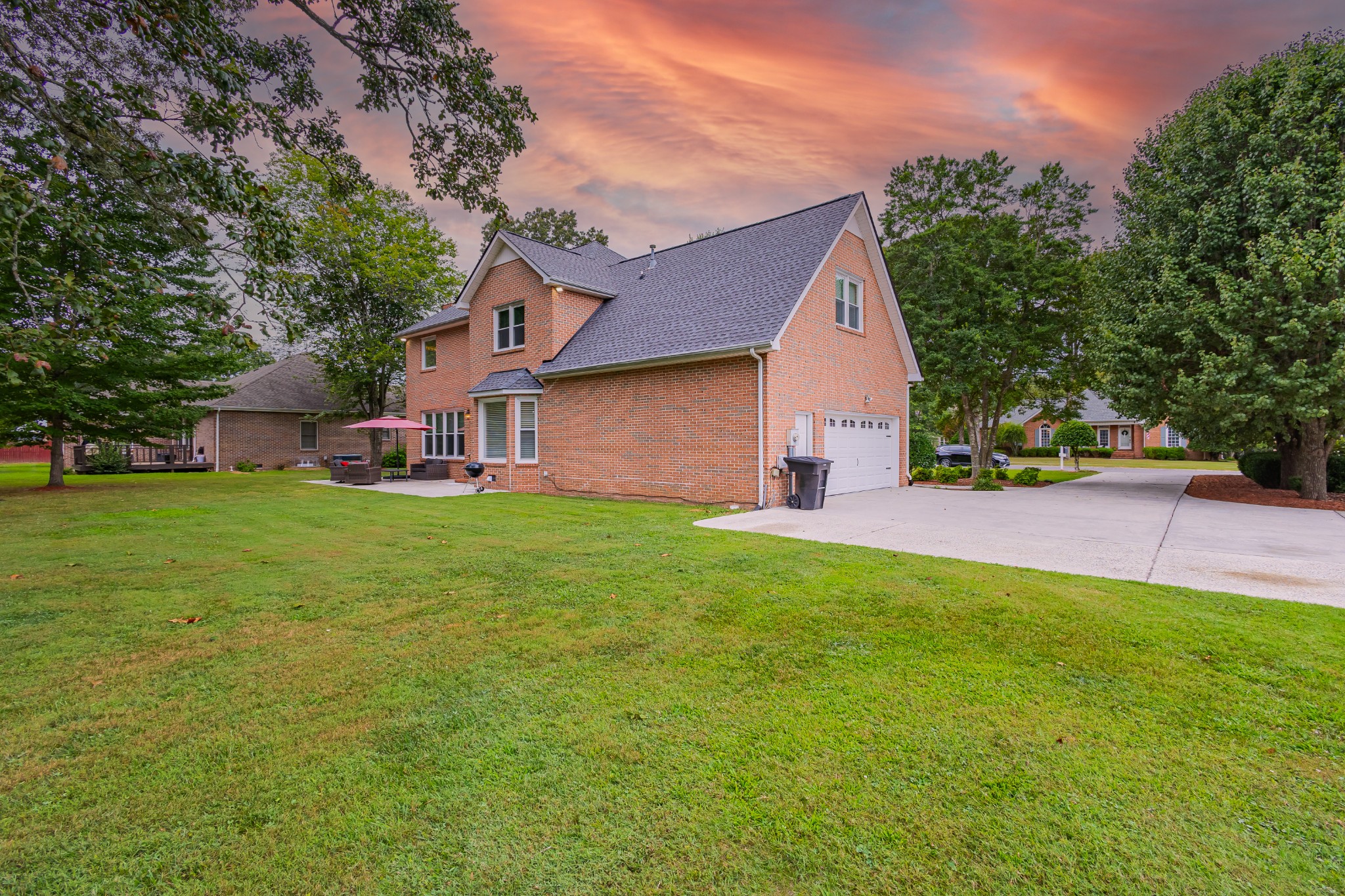 306 Amherst Dr