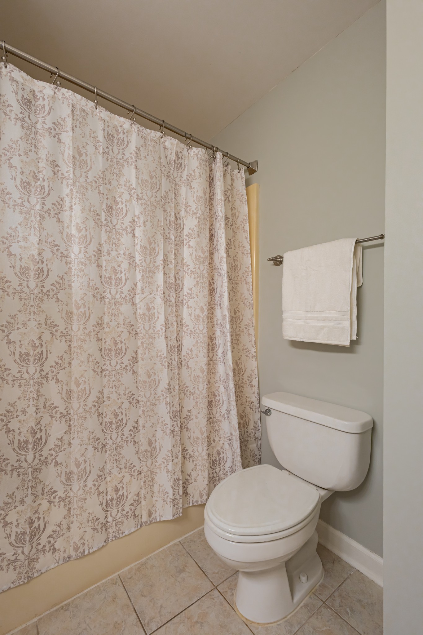 306 Amherst Dr