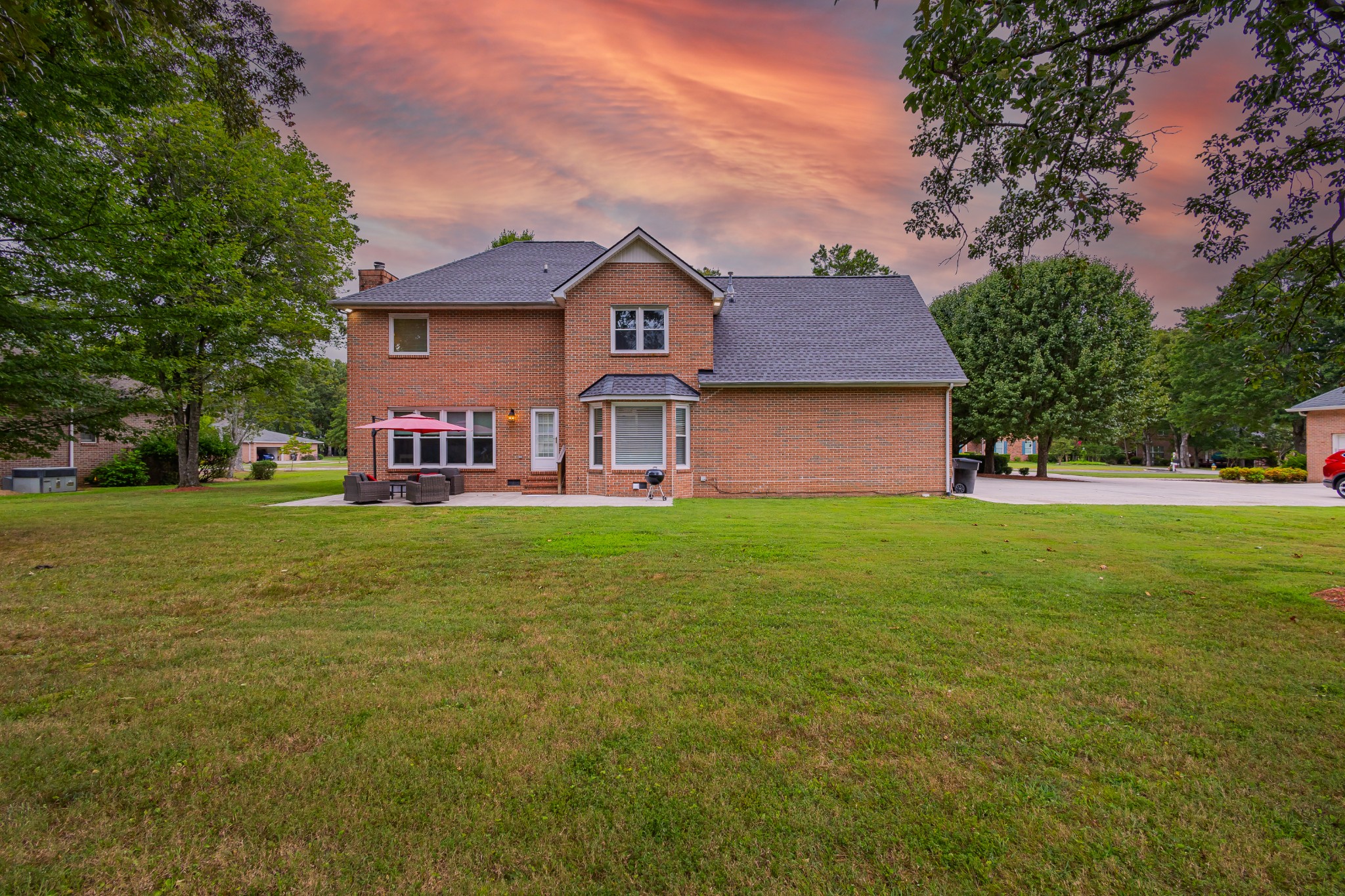 306 Amherst Dr