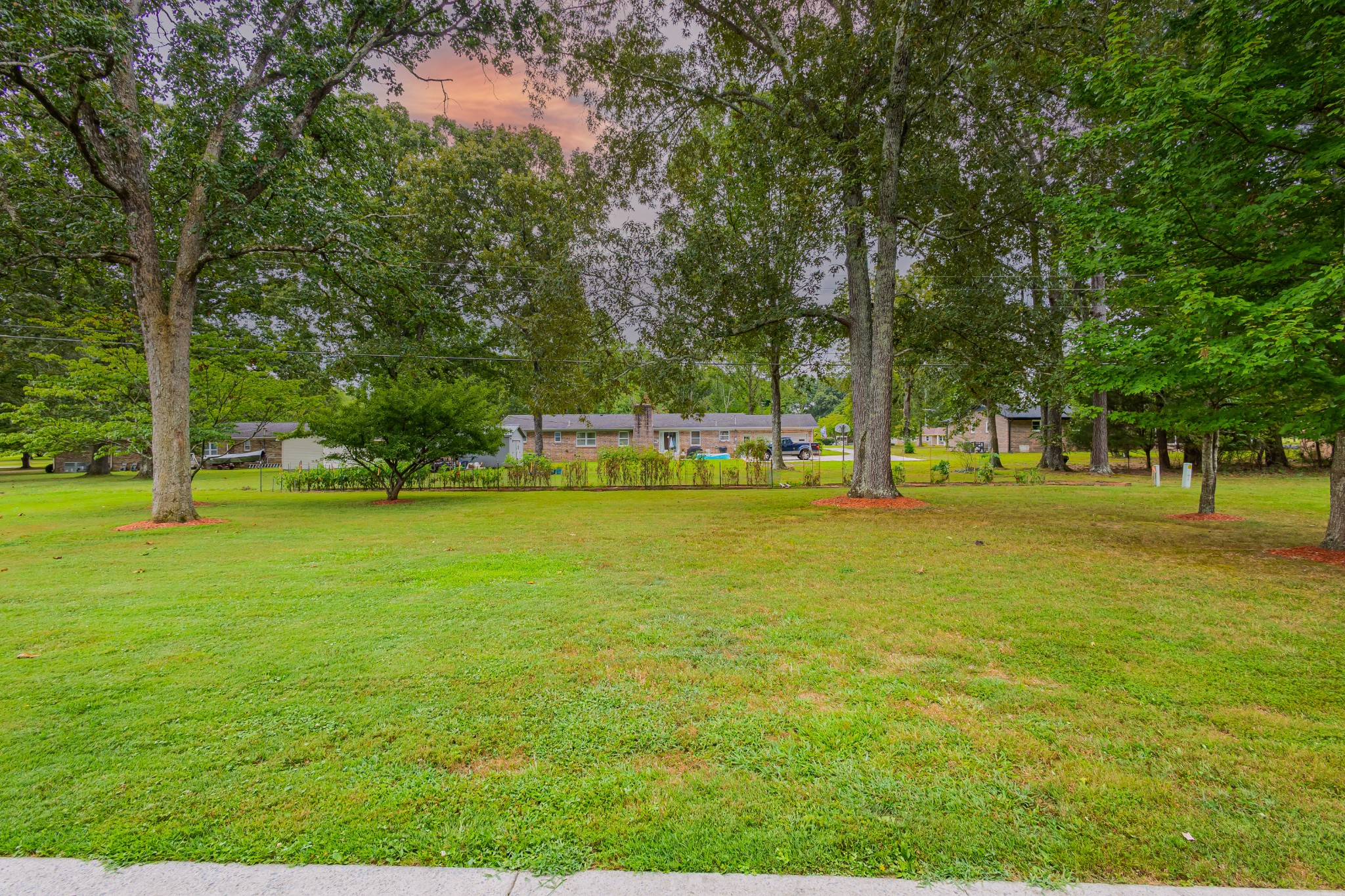 306 Amherst Dr