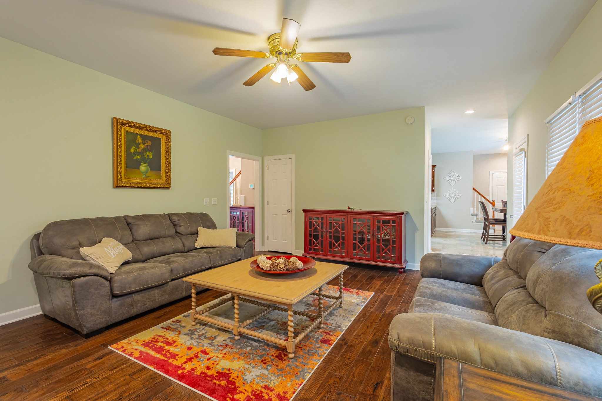 306 Amherst Dr