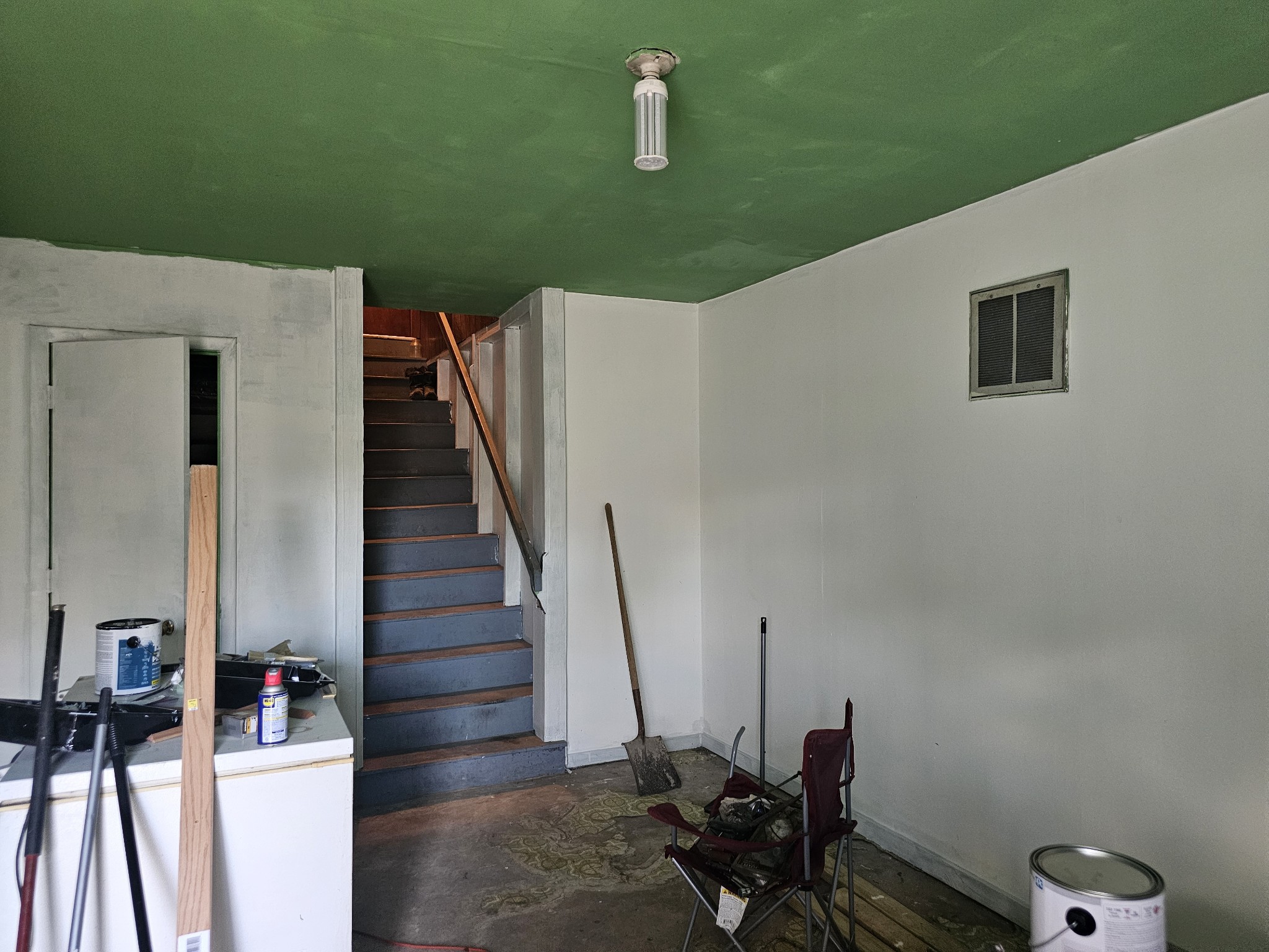 1077 Rock Ave