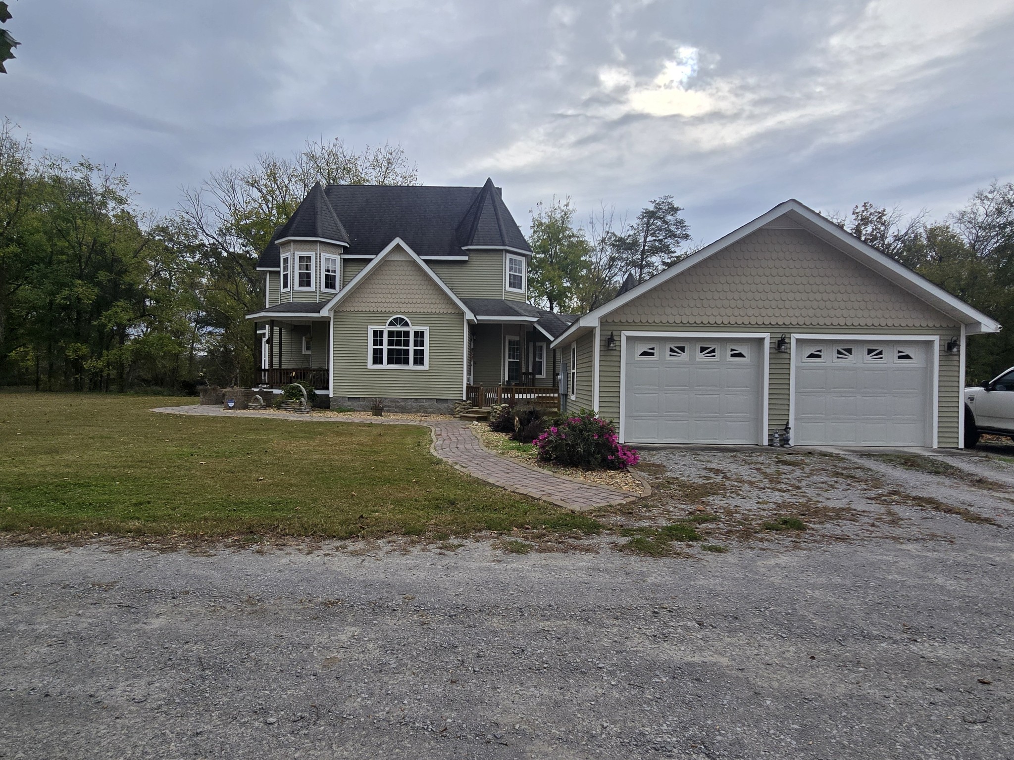 774 Sherrell Rd