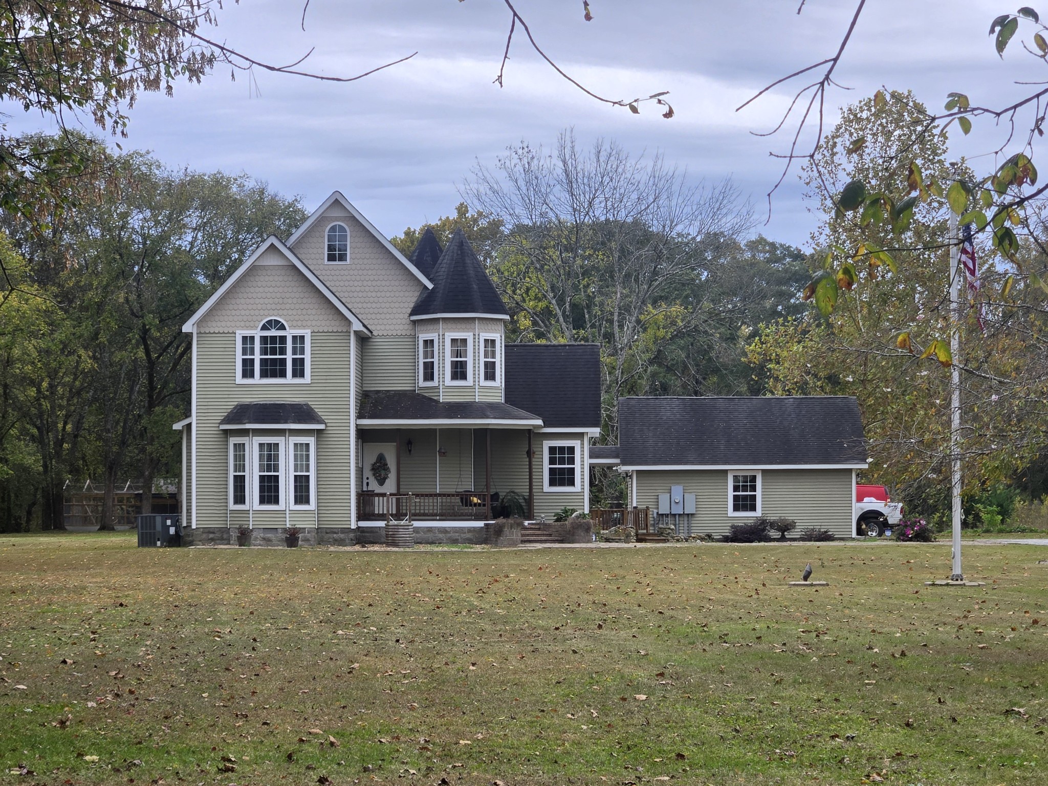 774 Sherrell Rd