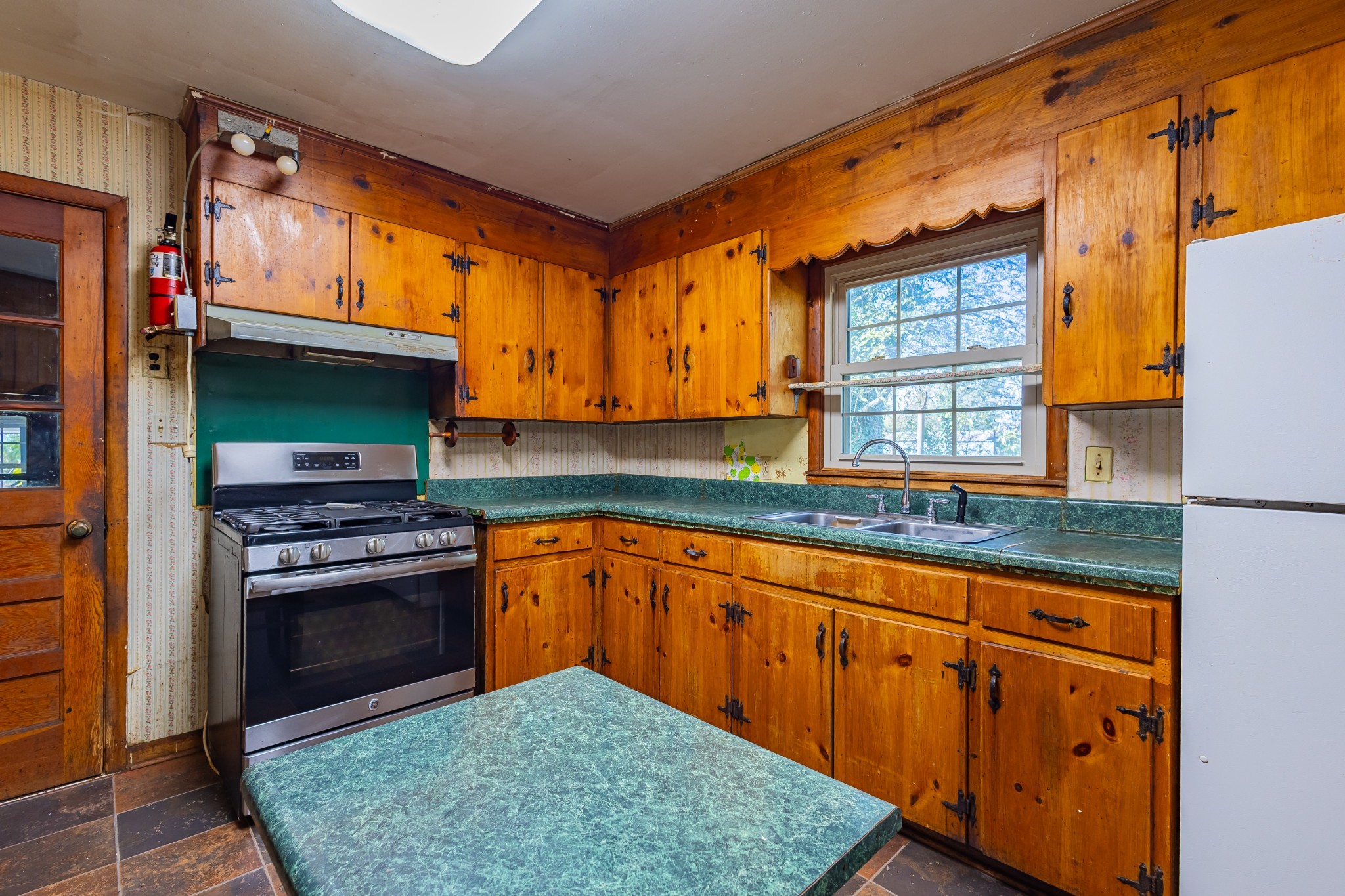 340 Yates Rd