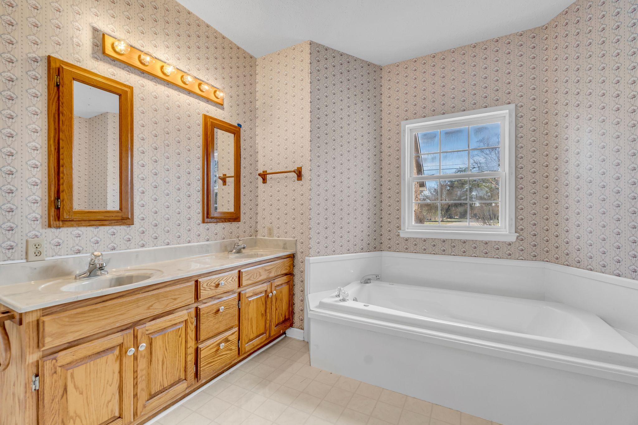 58 Crosspark Dr