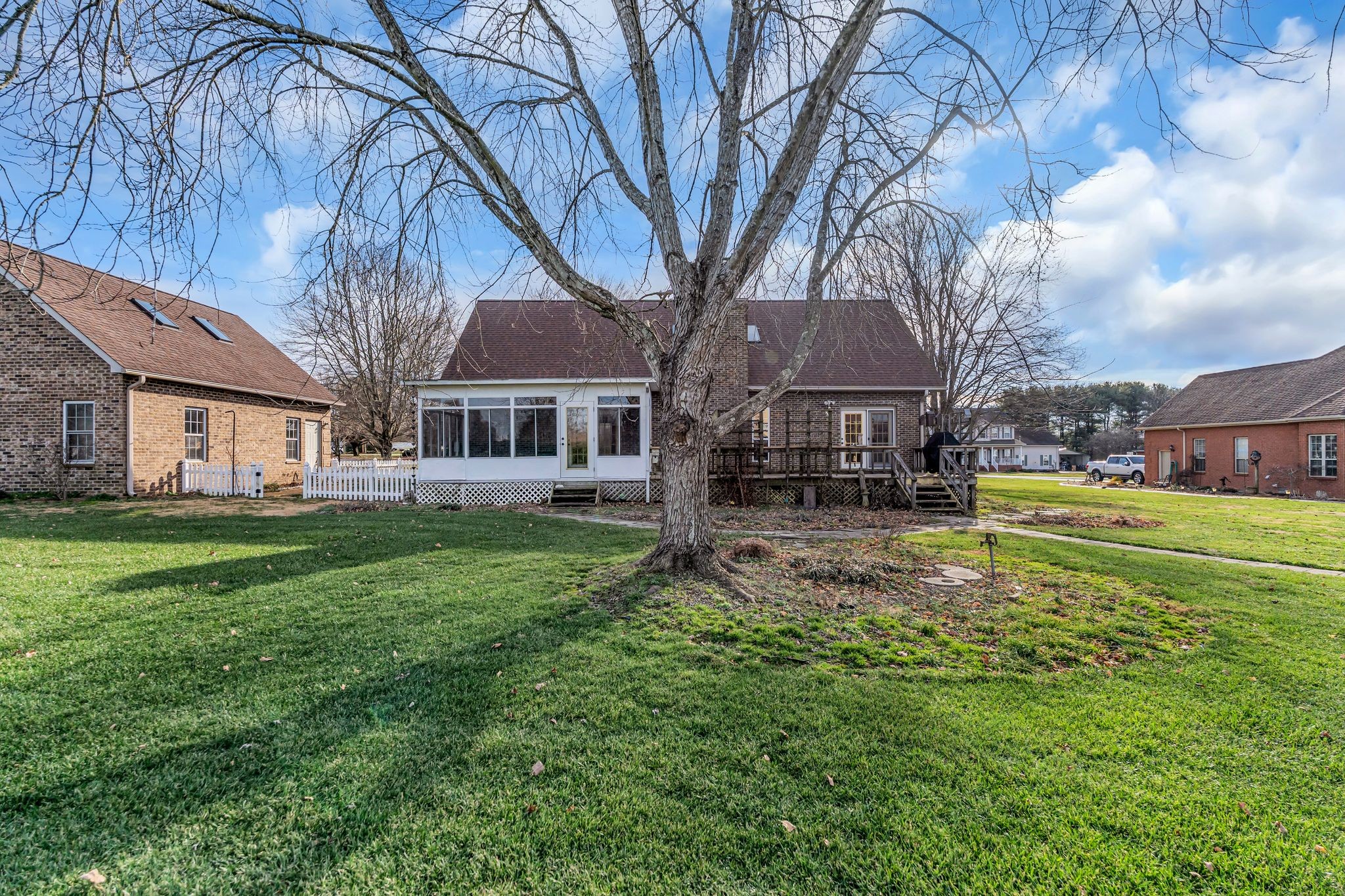58 Crosspark Dr