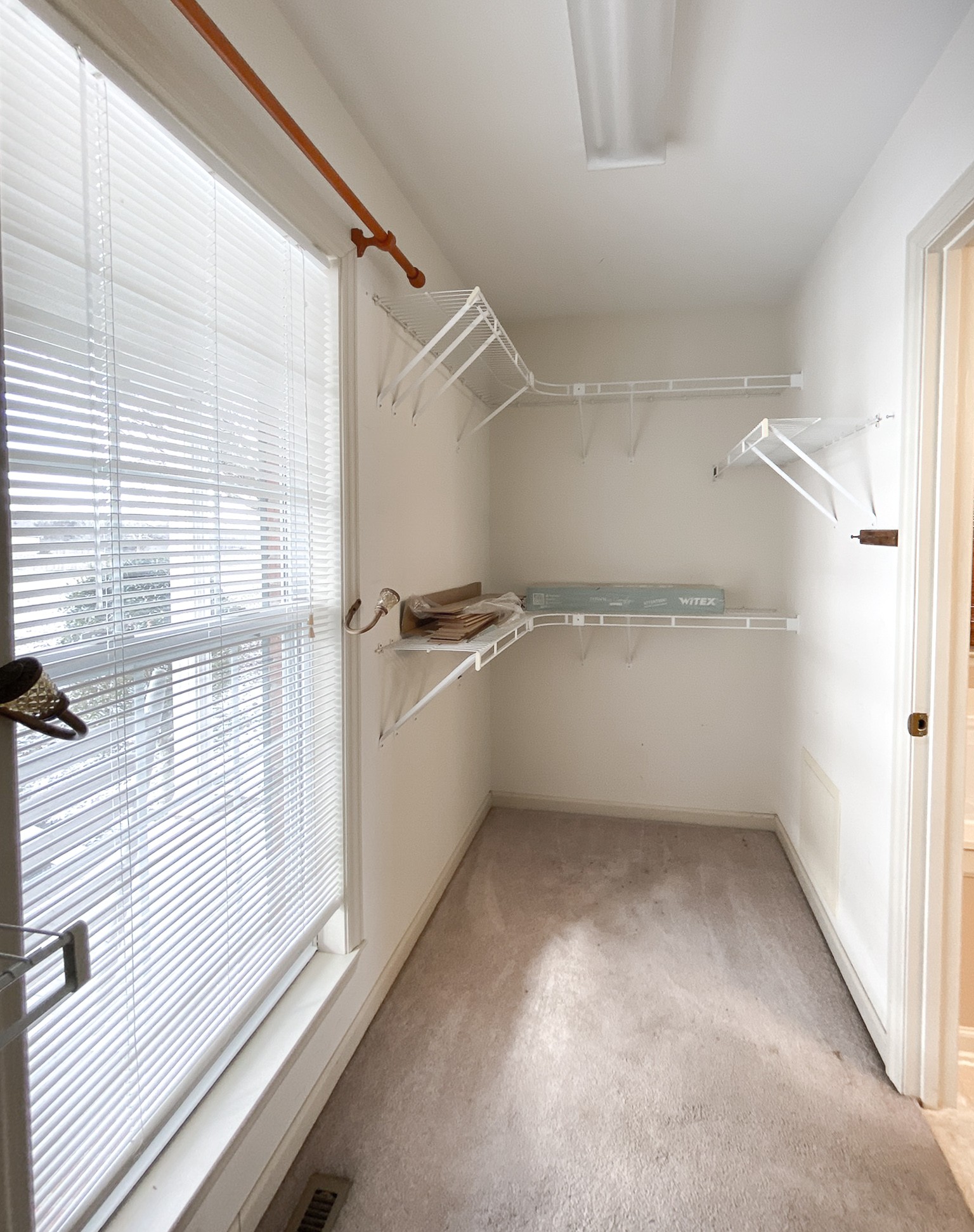 215 Falcon Dr