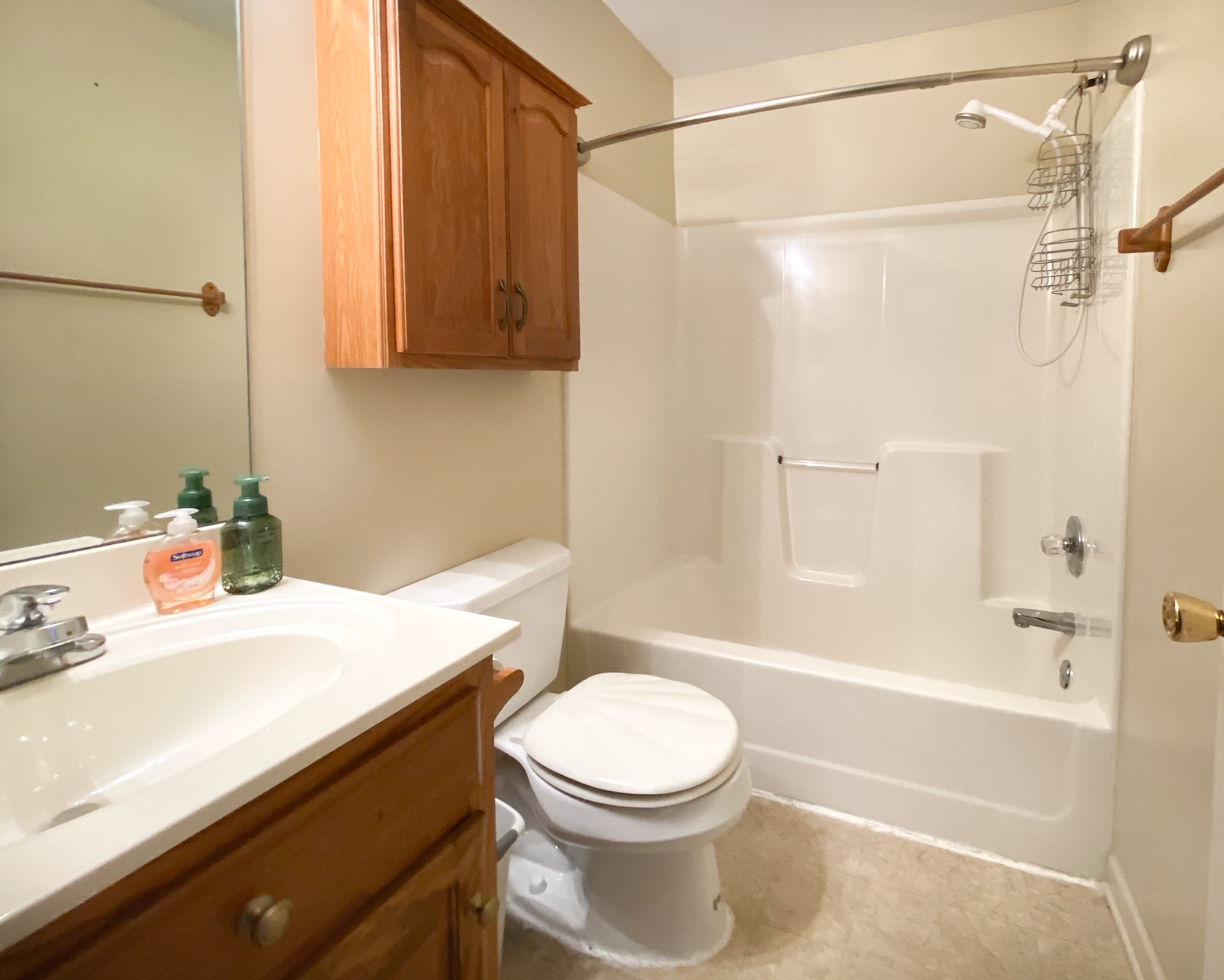 215 Falcon Dr
