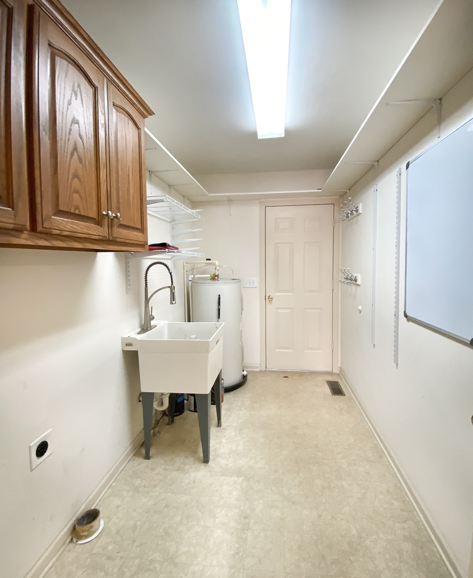 215 Falcon Dr