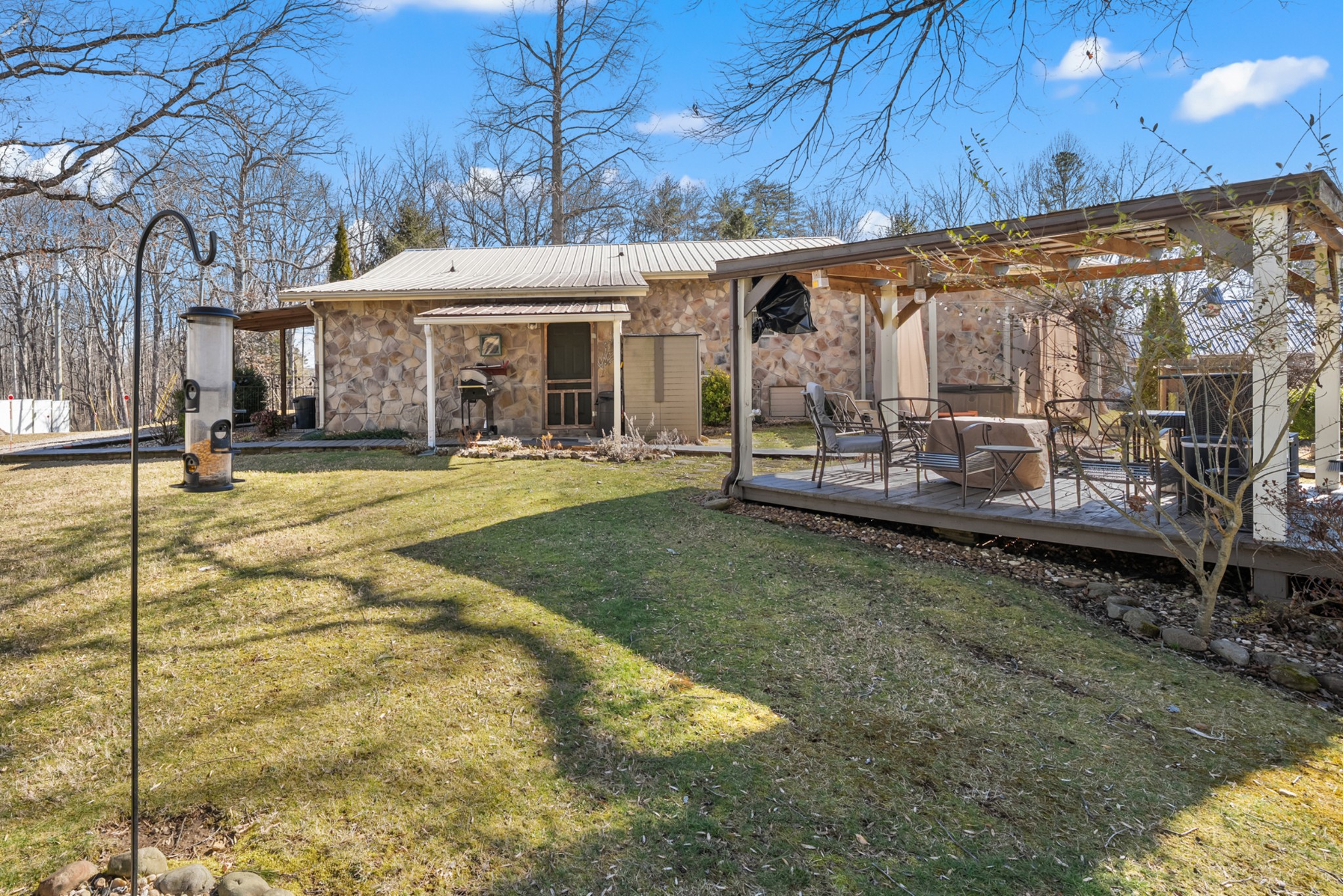 104 Brown Ln