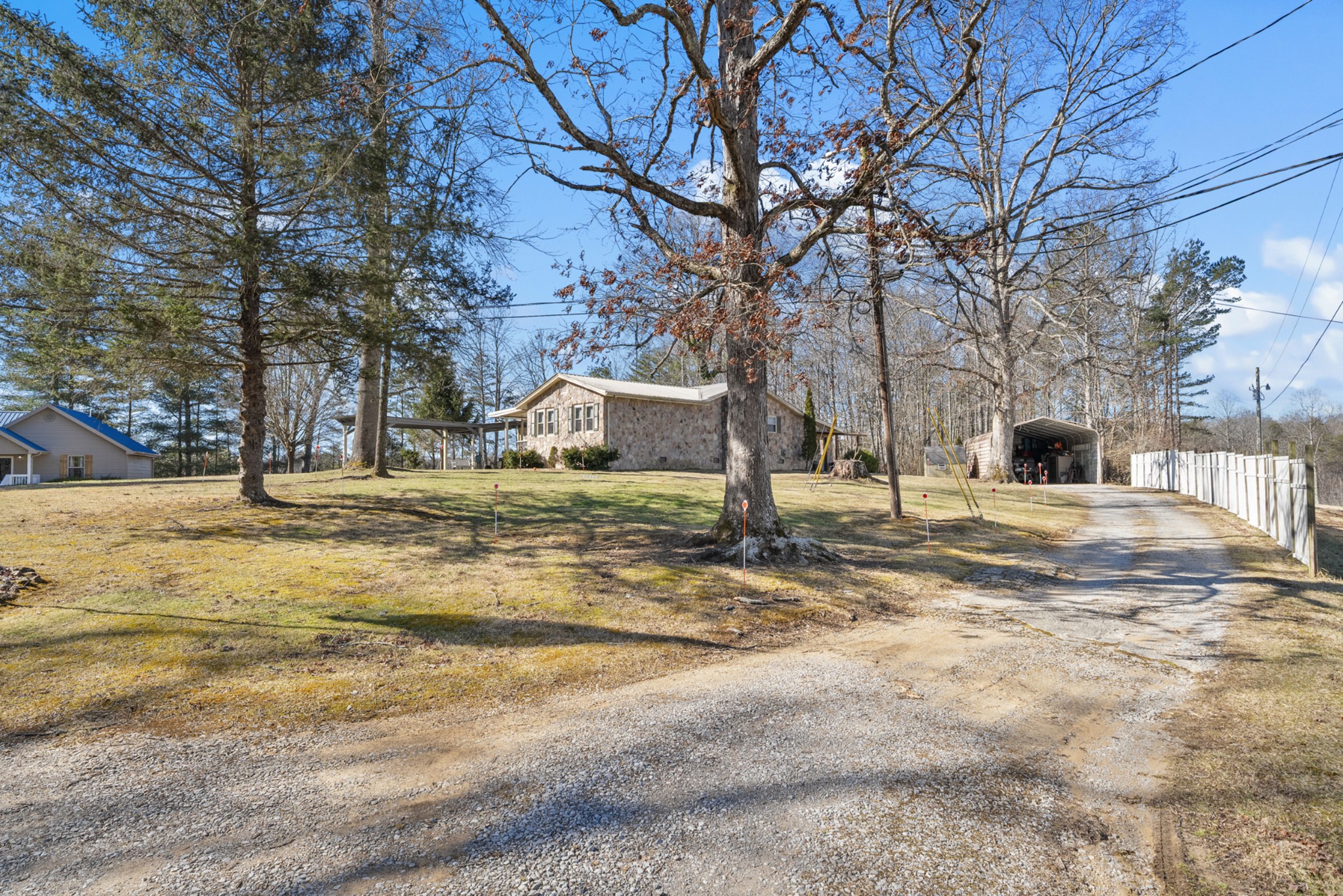 104 Brown Ln