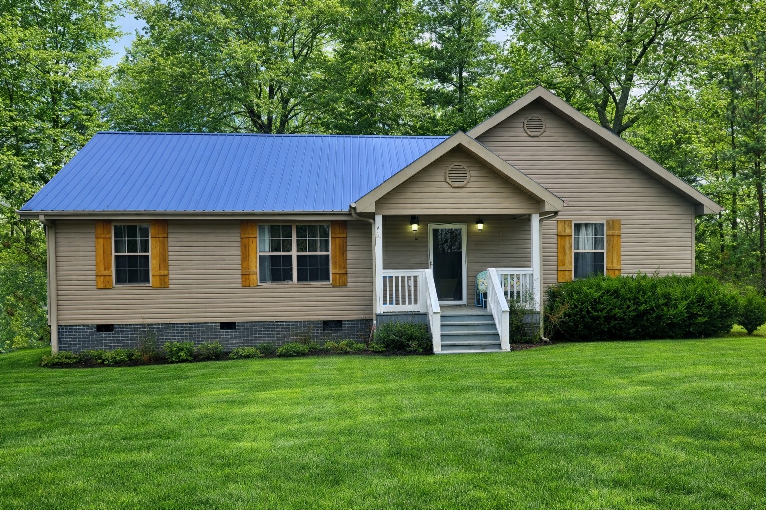 124 Brown Ln