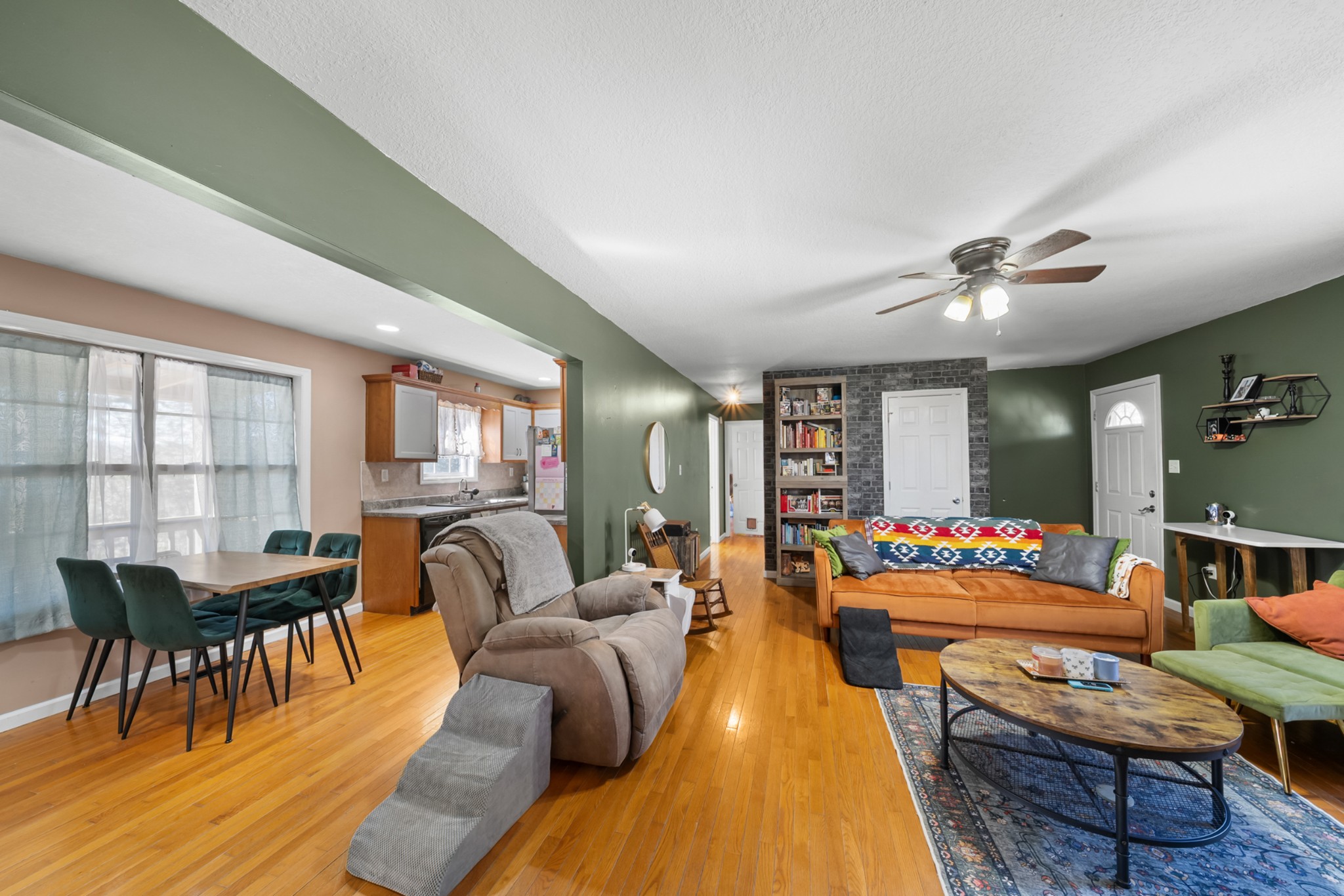 124 Brown Ln