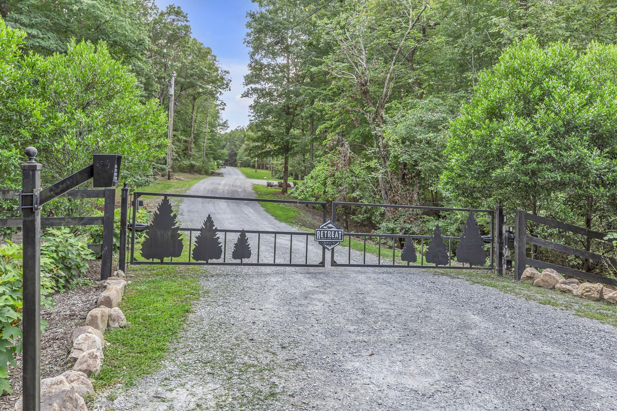238 Mountain Laurel