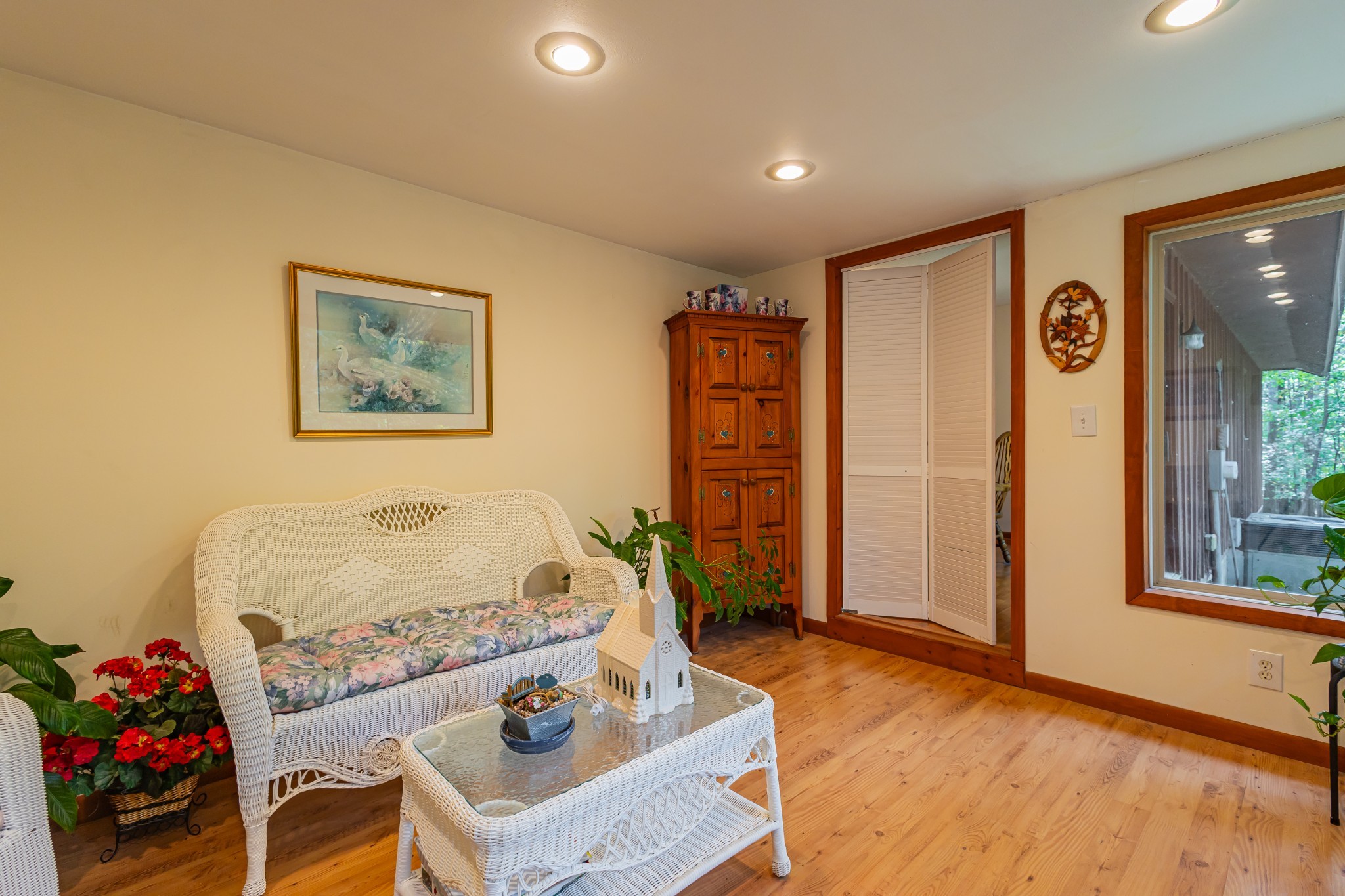 120 Evans Dr