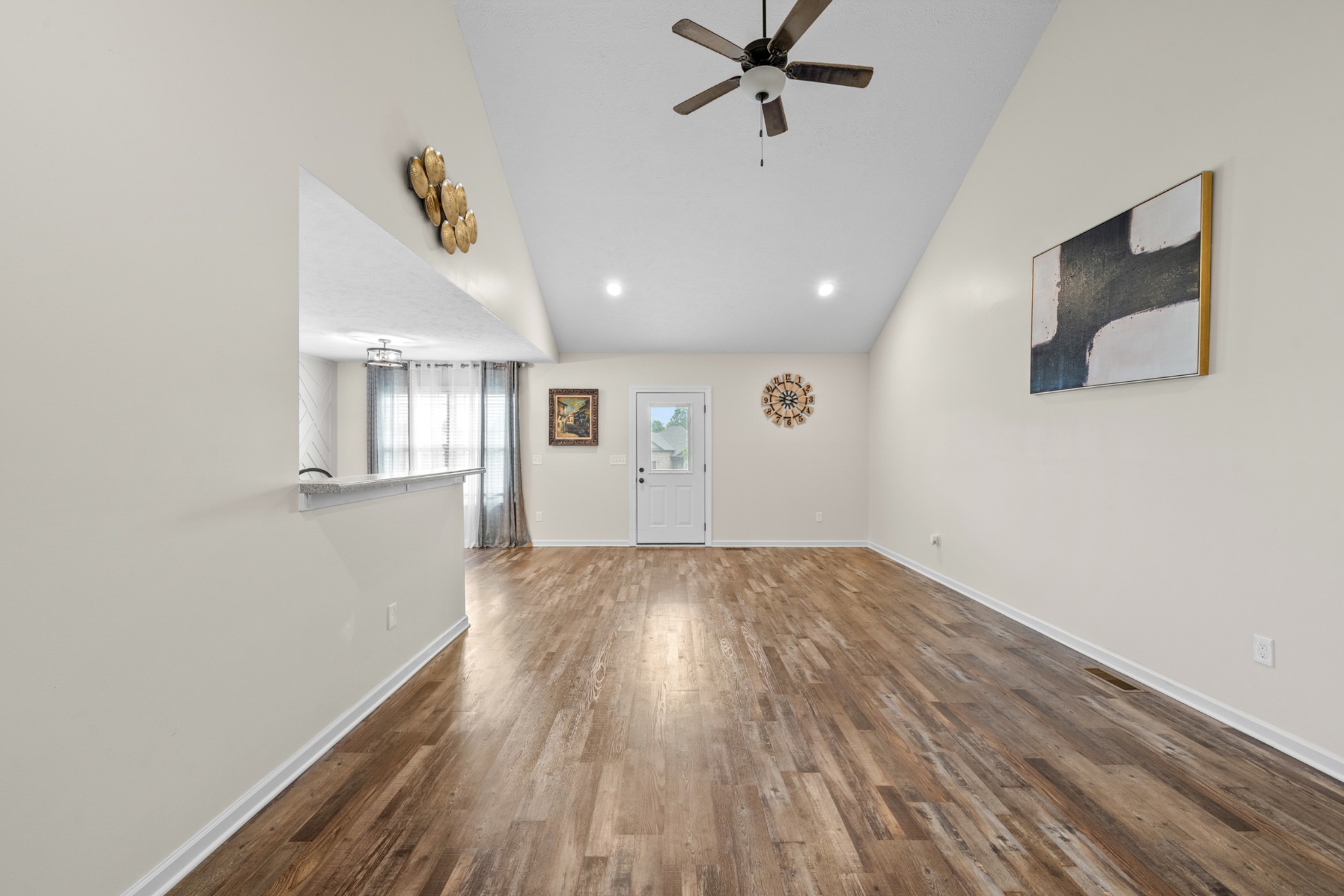 40 Daffodil Dr