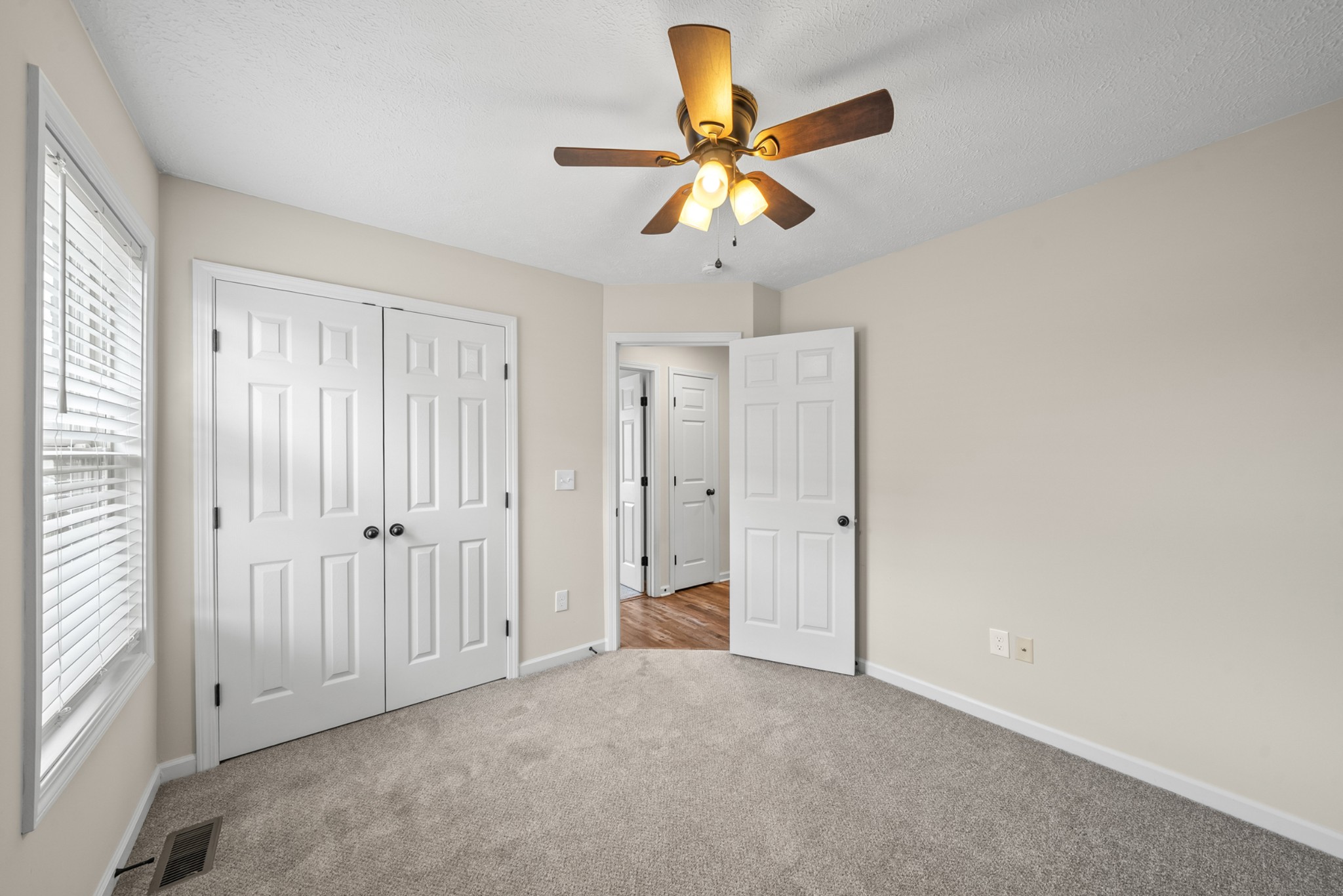 40 Daffodil Dr