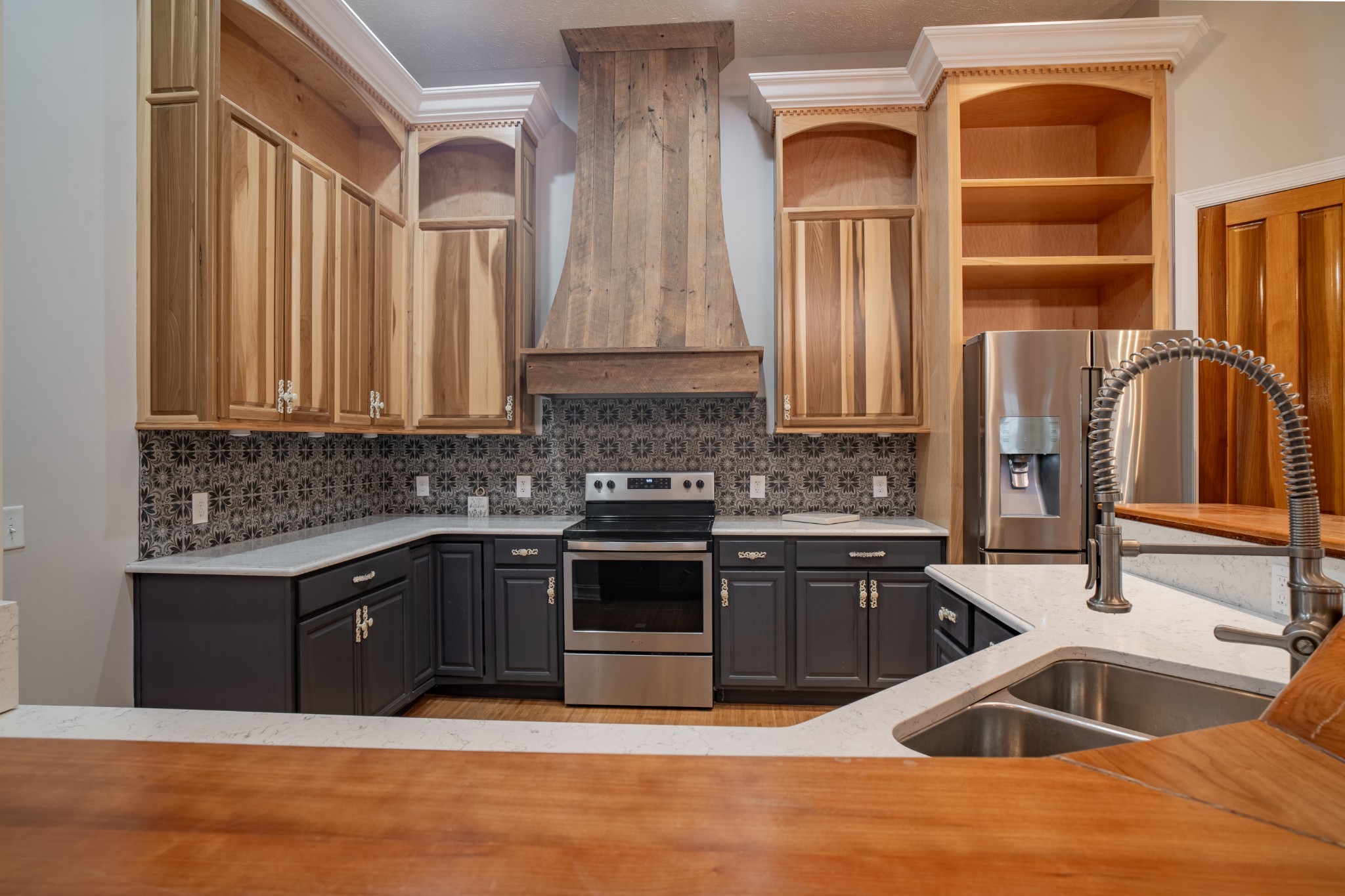 550 Laurel Crown Rd