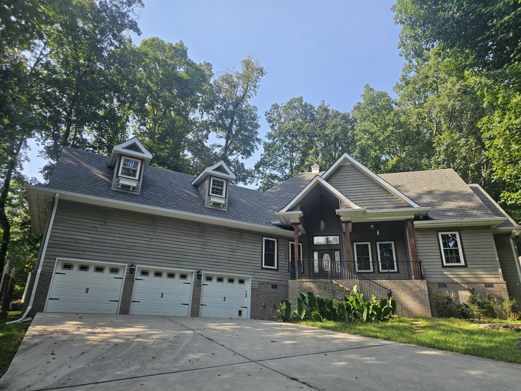 550 Laurel Crown Rd