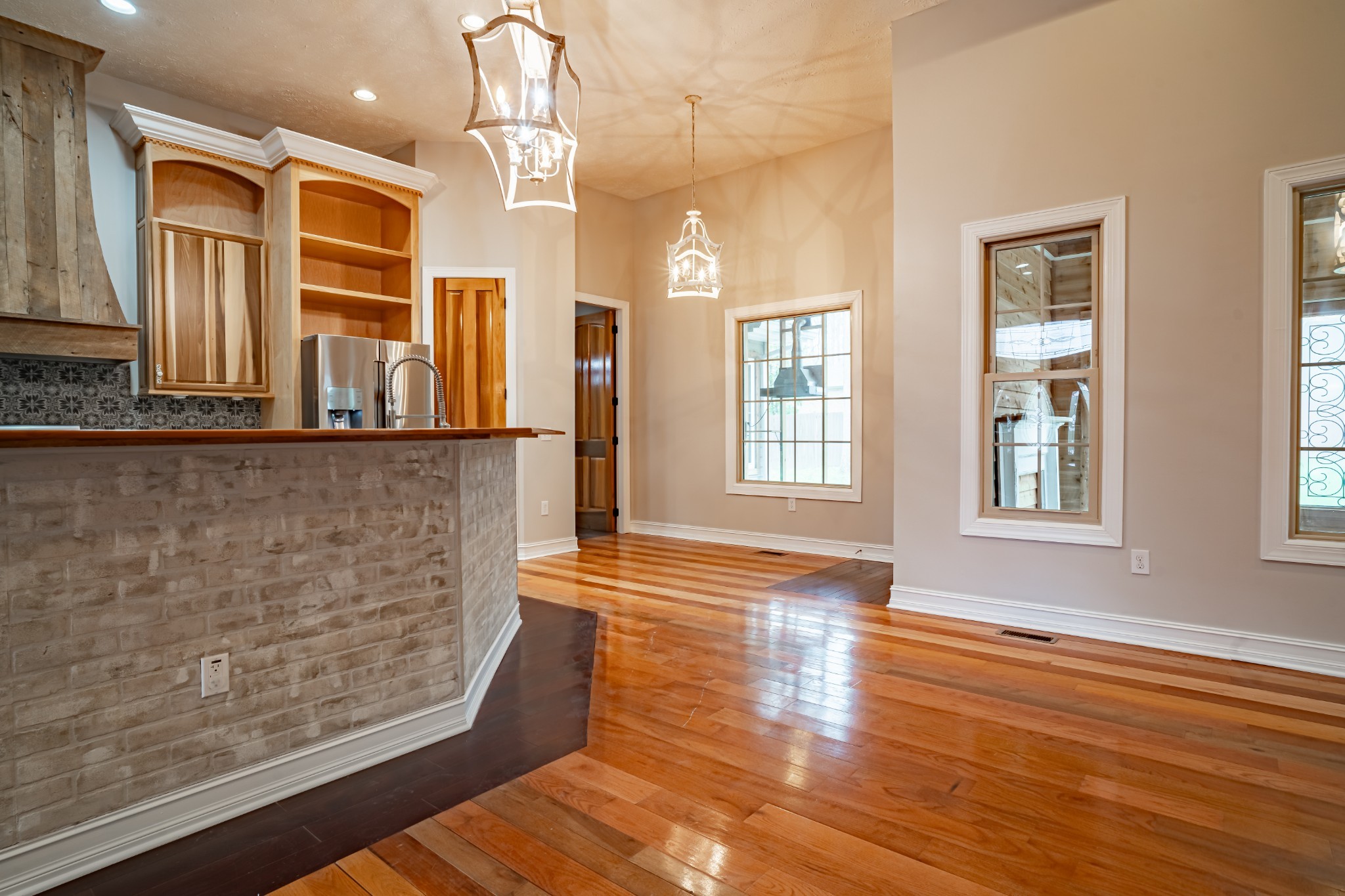 550 Laurel Crown Rd