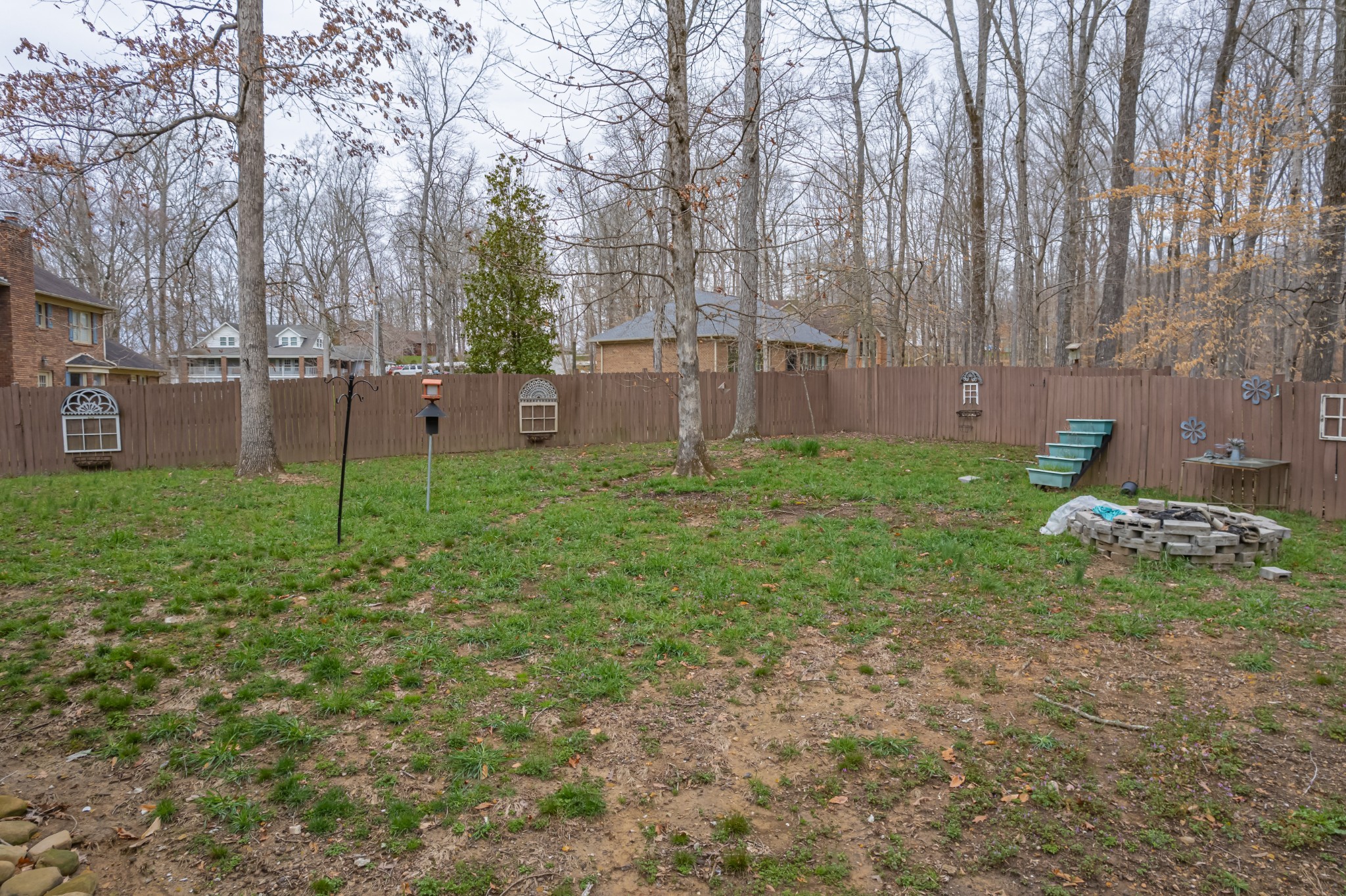 550 Laurel Crown Rd